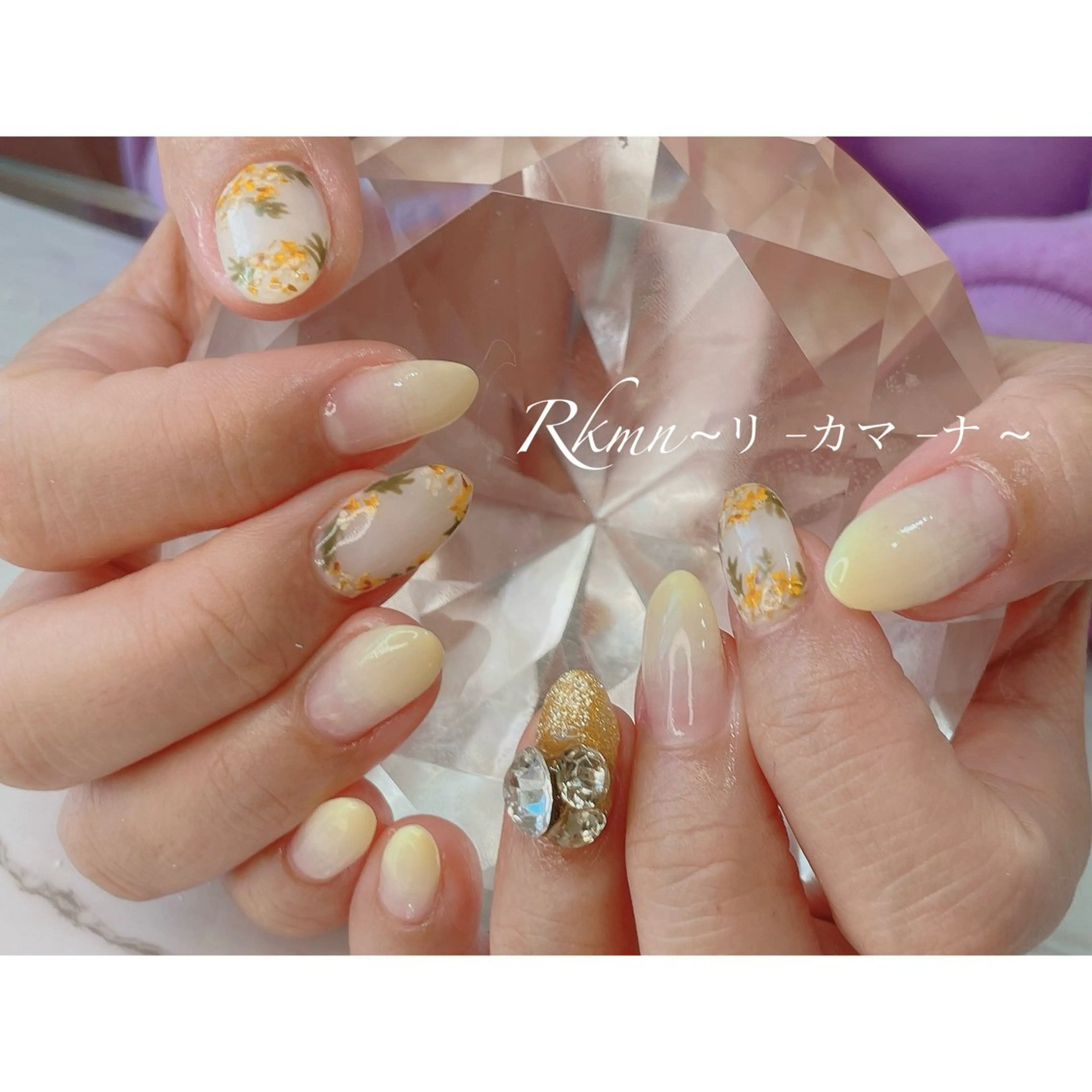 ネイル アートネイル グラデーション 持ち込み 春ネイル 黄色 ハンドネイル フットネイル ハンドケア Rkmn ~リ-カマ-ナ~のネイルデザイン