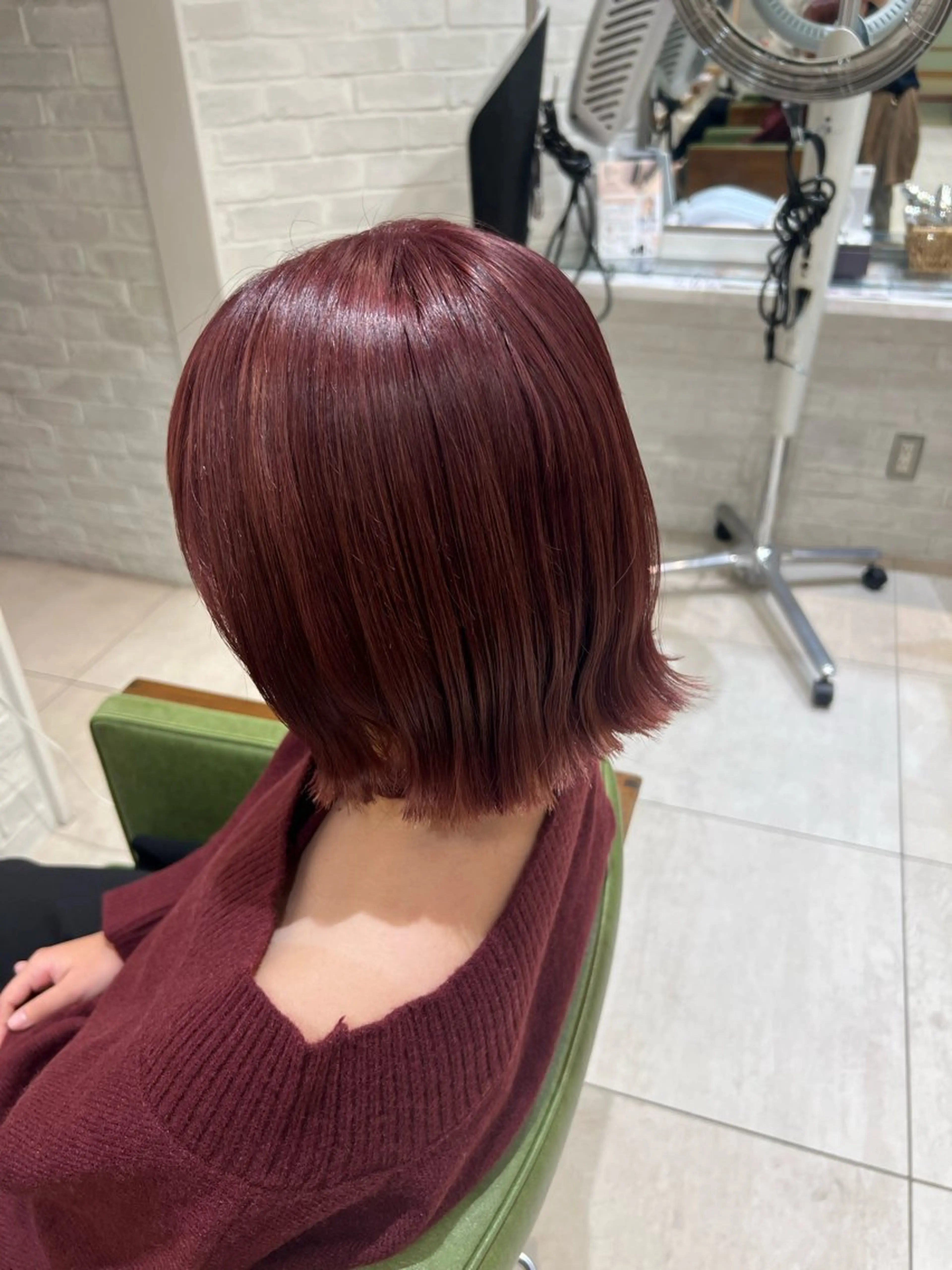 カラー ブリーチ カシス ピンクカラー ヘアカラー 山口 愛紗花のヘアスタイル