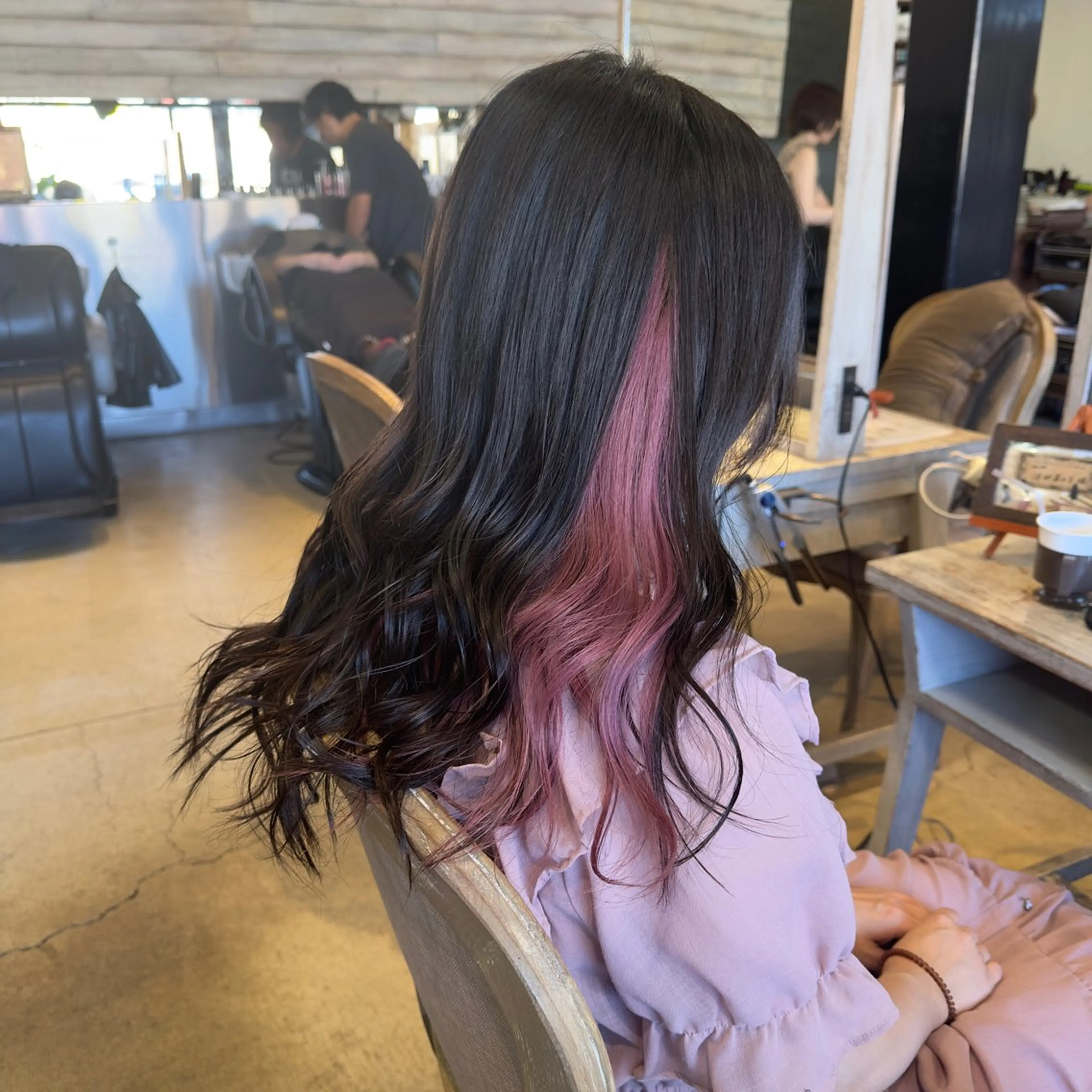 セミロング カラー インナーカラー カット トリートメント Яe 土浦所属・中村 龍輝のヘアスタイル