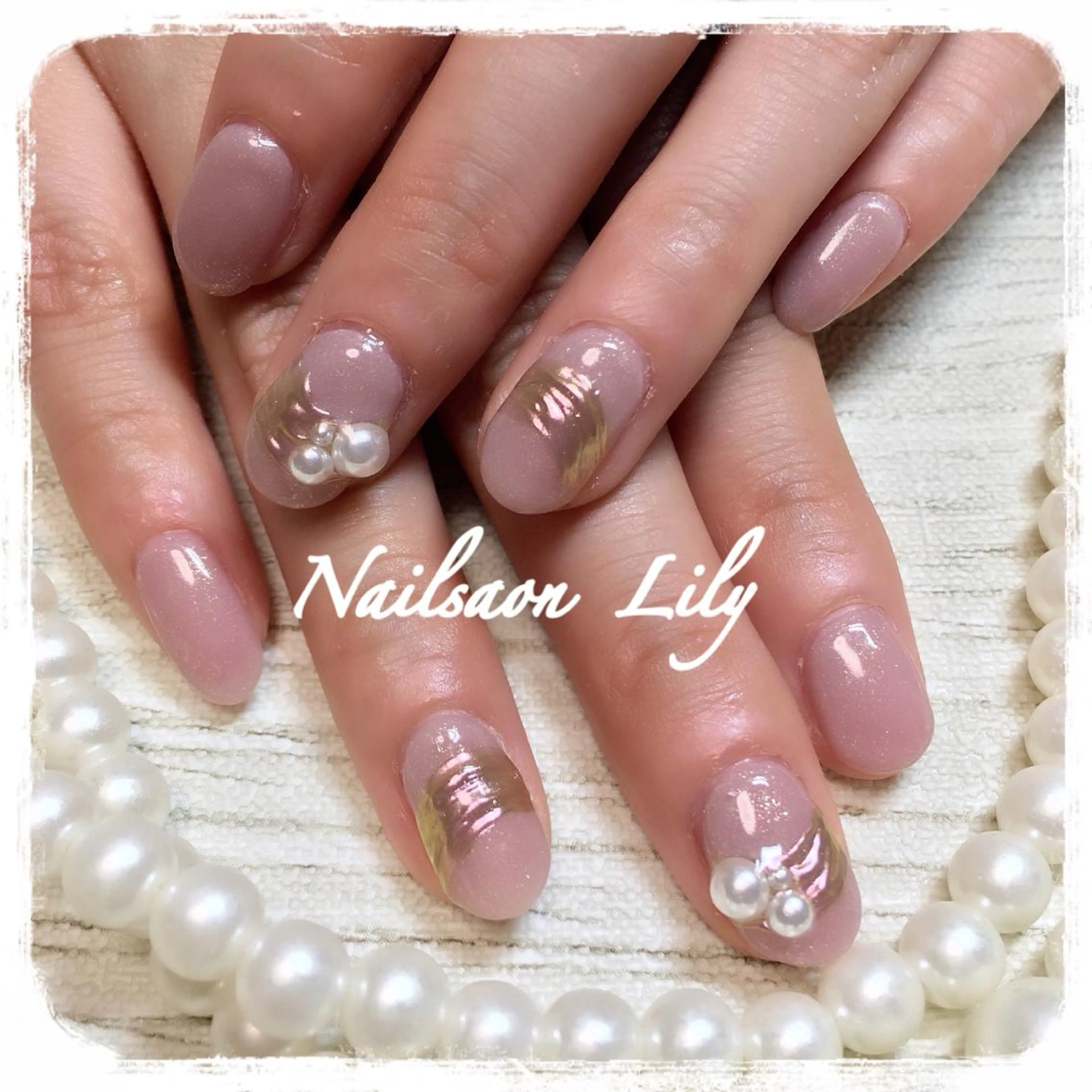 ネイル アートネイル ミラーネイル Lily*nail 🌻Mii🌻のネイルデザイン