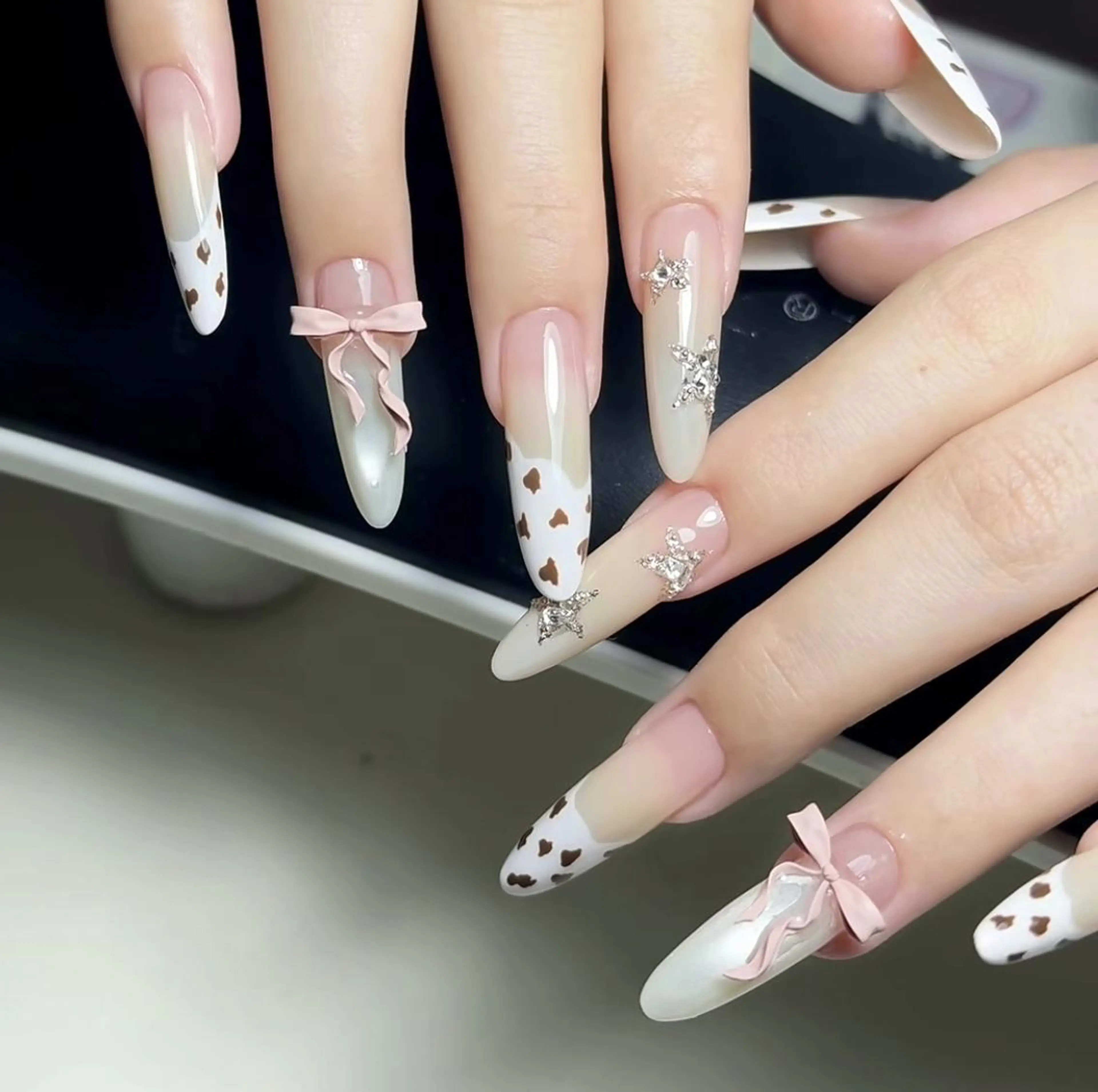 ネイル ハンドネイル 🎀 UU_nailのネイルデザイン
