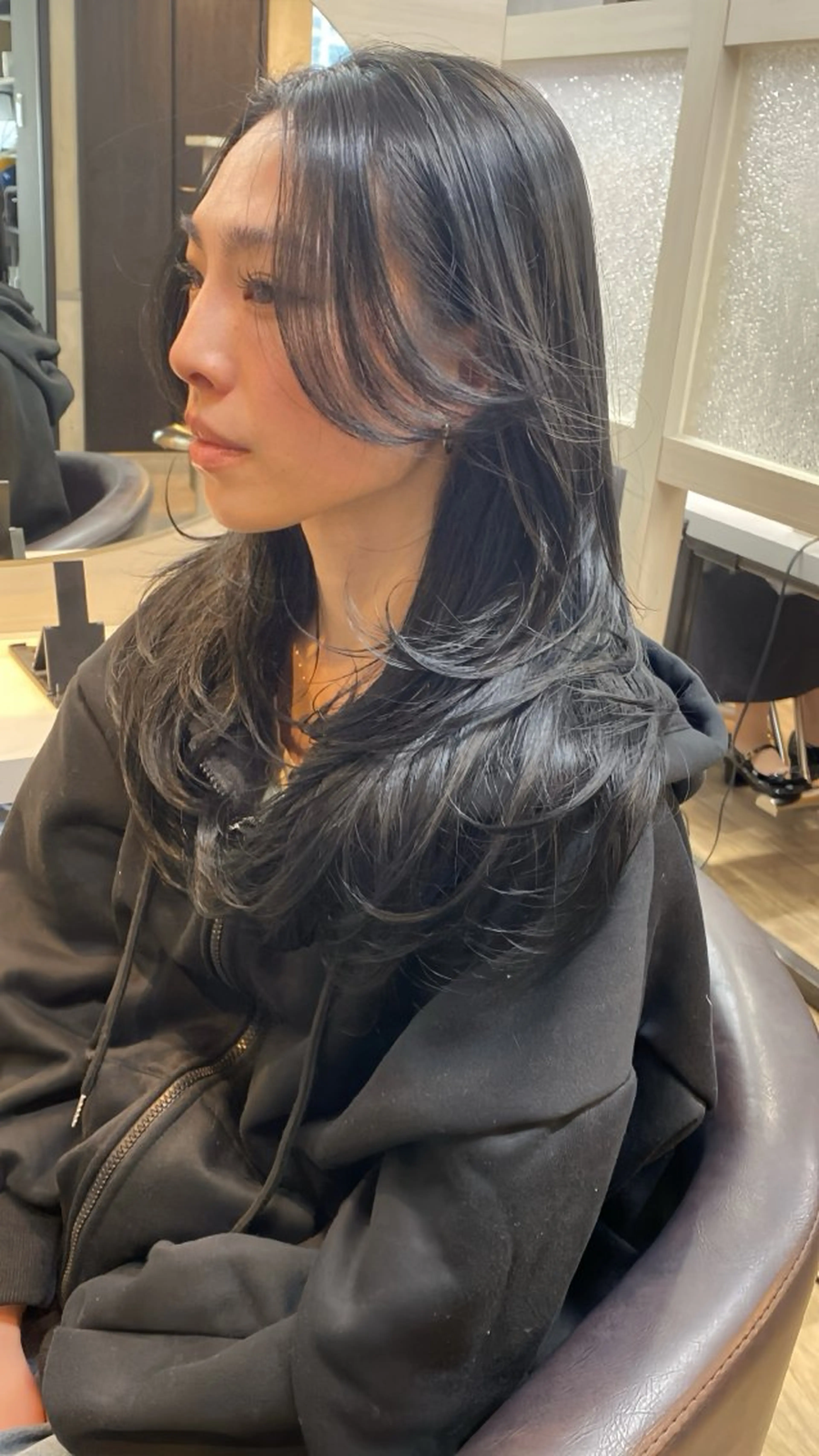 セミロング レイヤーカット カット ヘアカラー FORT所属・レイヤー/髪質改善 池本　紘之のヘアスタイル