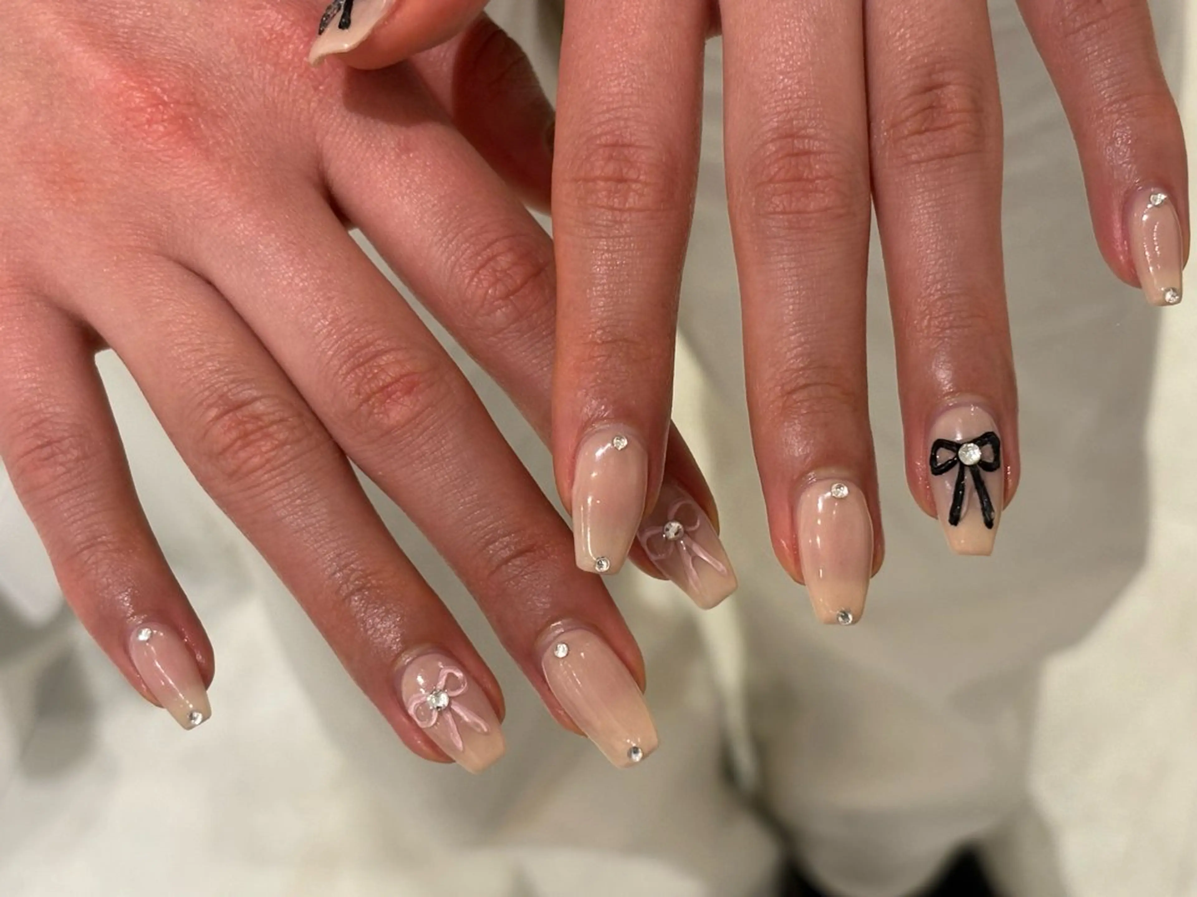 ネイル アートネイル クリアネイル ぷっくりネイル リボン Ann nailのネイルデザイン