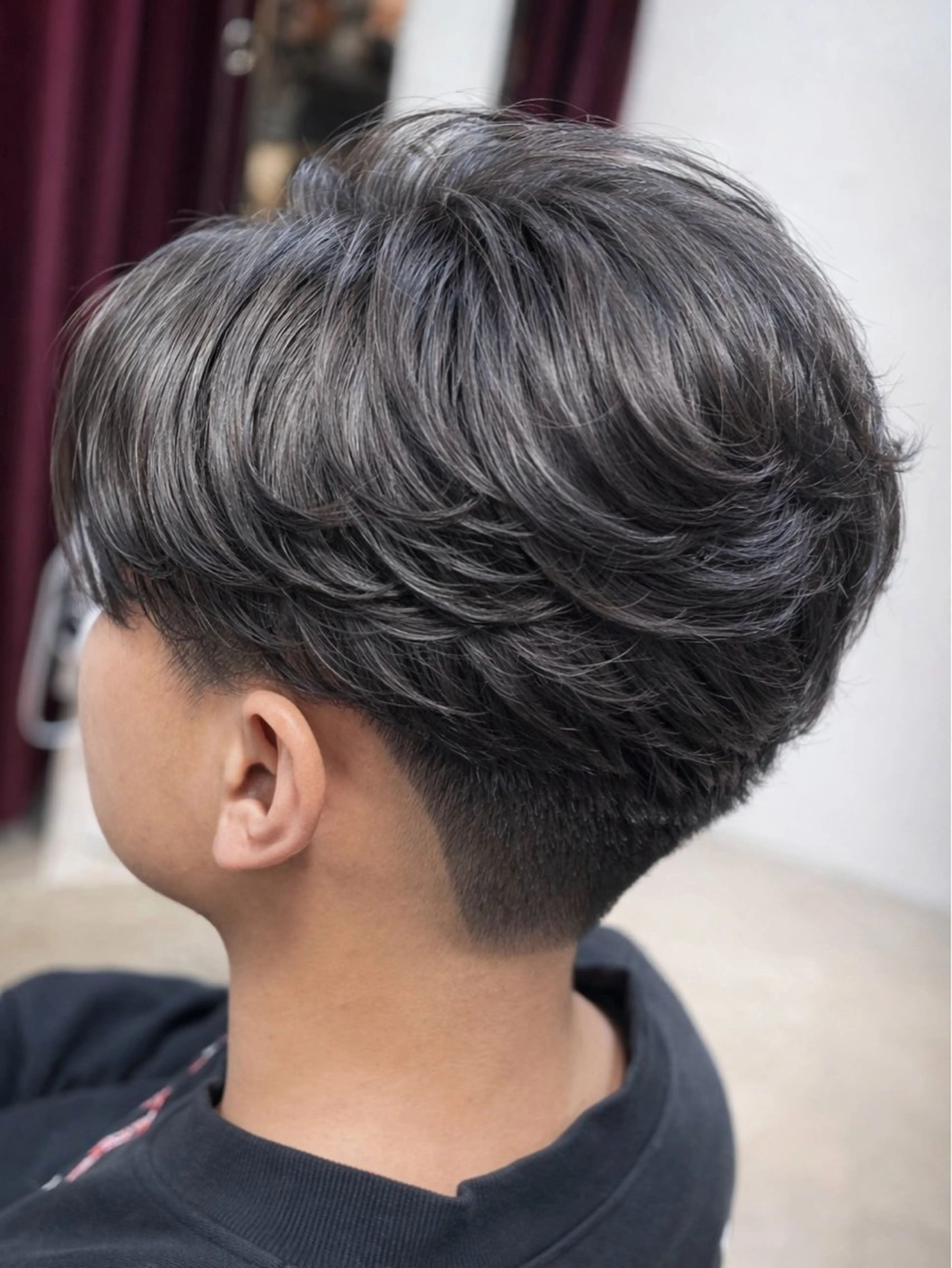 メンズ センターパート フェザーパーマ マッシュ メンズパーマ メンズツイストパーマ カット ヘッドスパ 瀧澤 一真のヘアスタイル