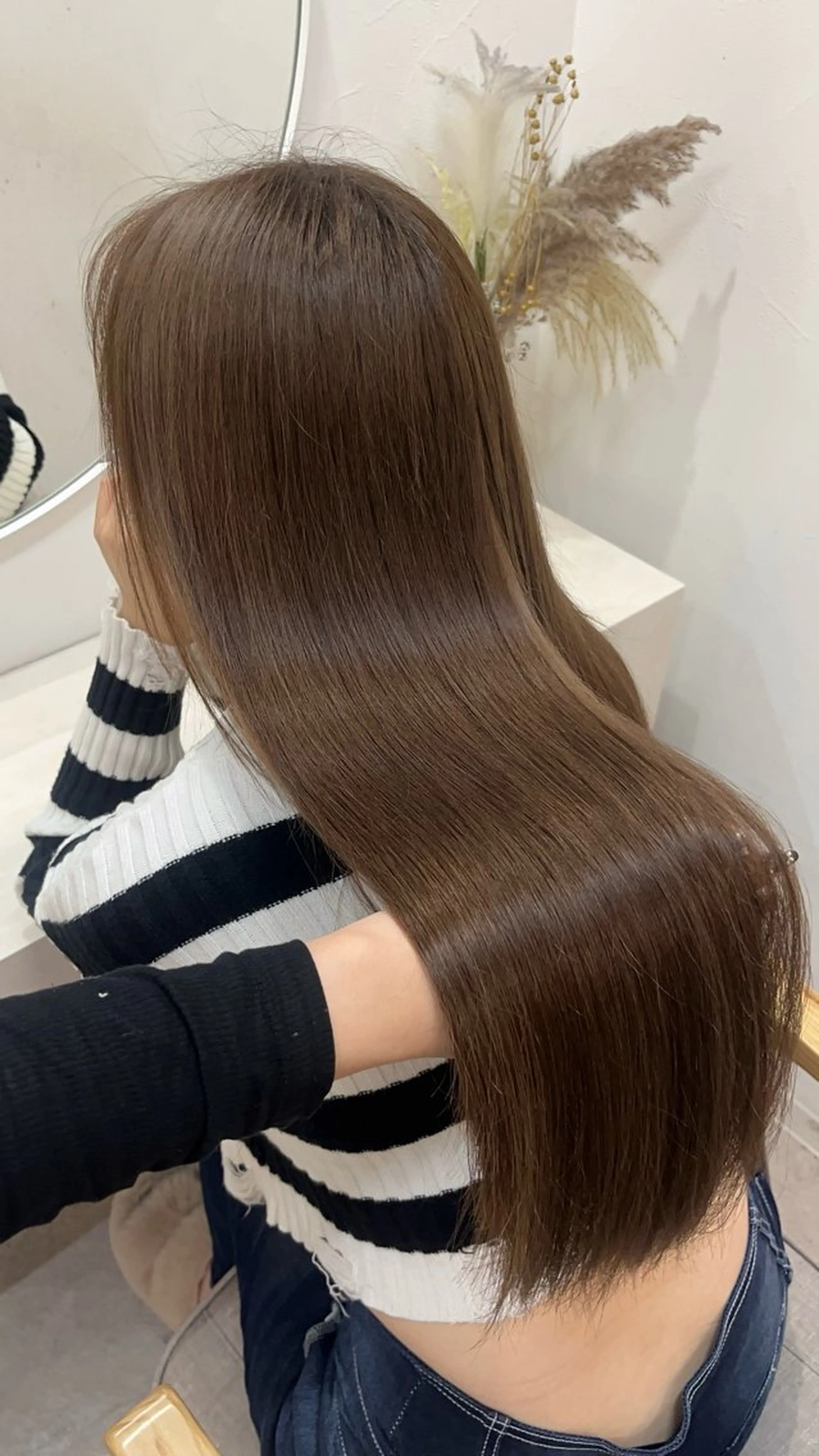 ロング カラー ブラウンカラー 透明感カラー ヘアカラー トリートメント 🦋Yui🦋透明感 /ベージュ/髪質改善のヘアスタイル