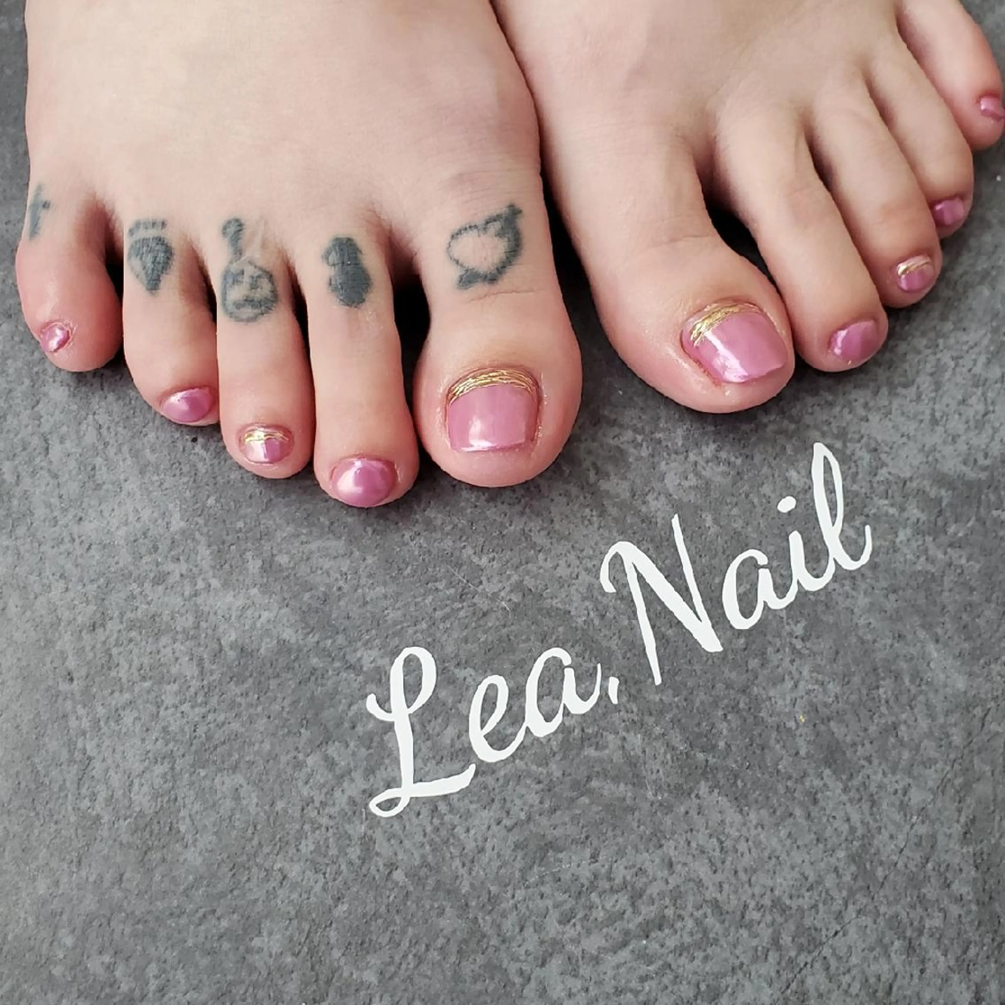 ネイル フットネイル Lea,Nail所属・松橋 愛のネイルデザイン