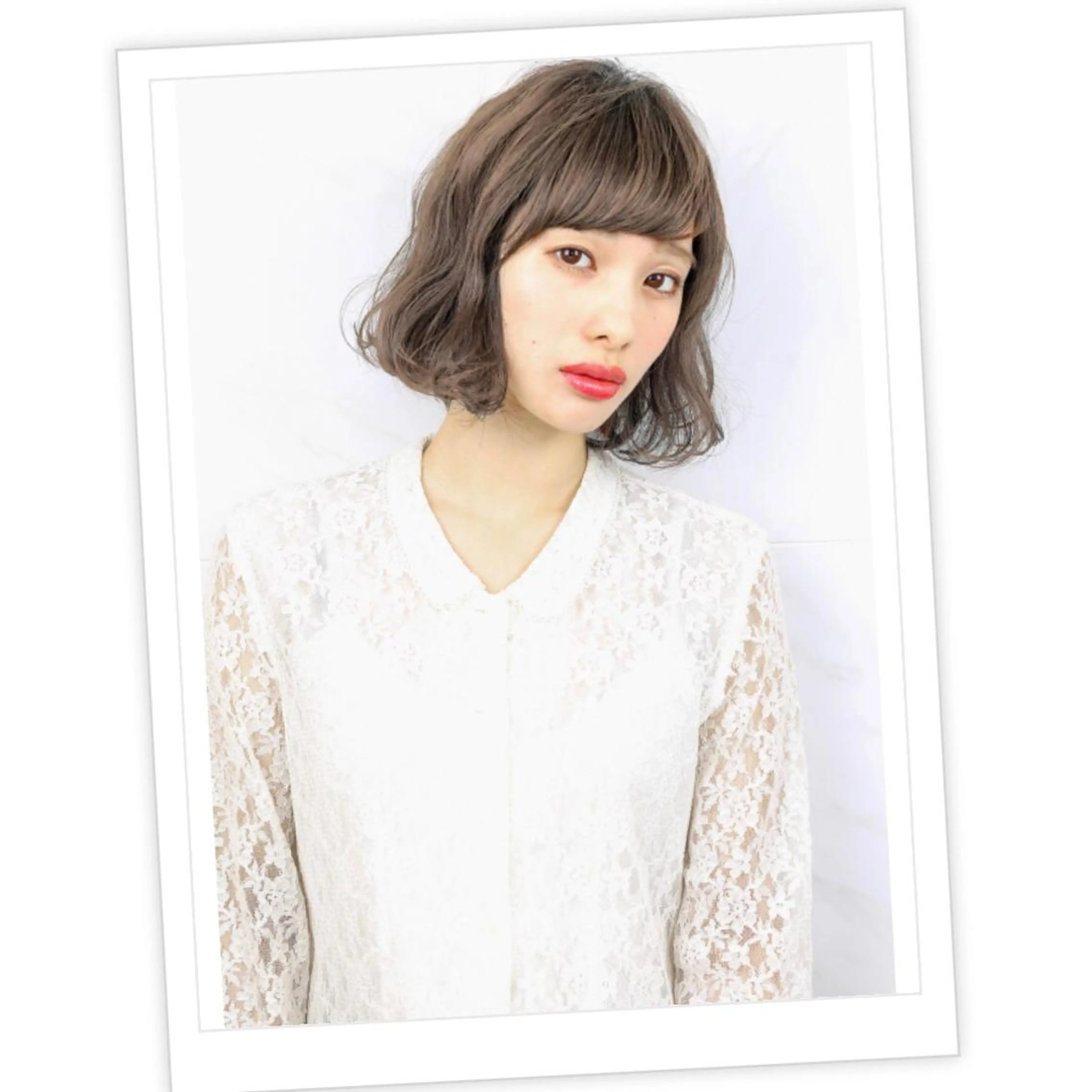 ショート カラー グレージュ ボブ 外国人風カラー ヘアカラー トリートメント 荒木 依莉亜のヘアスタイル