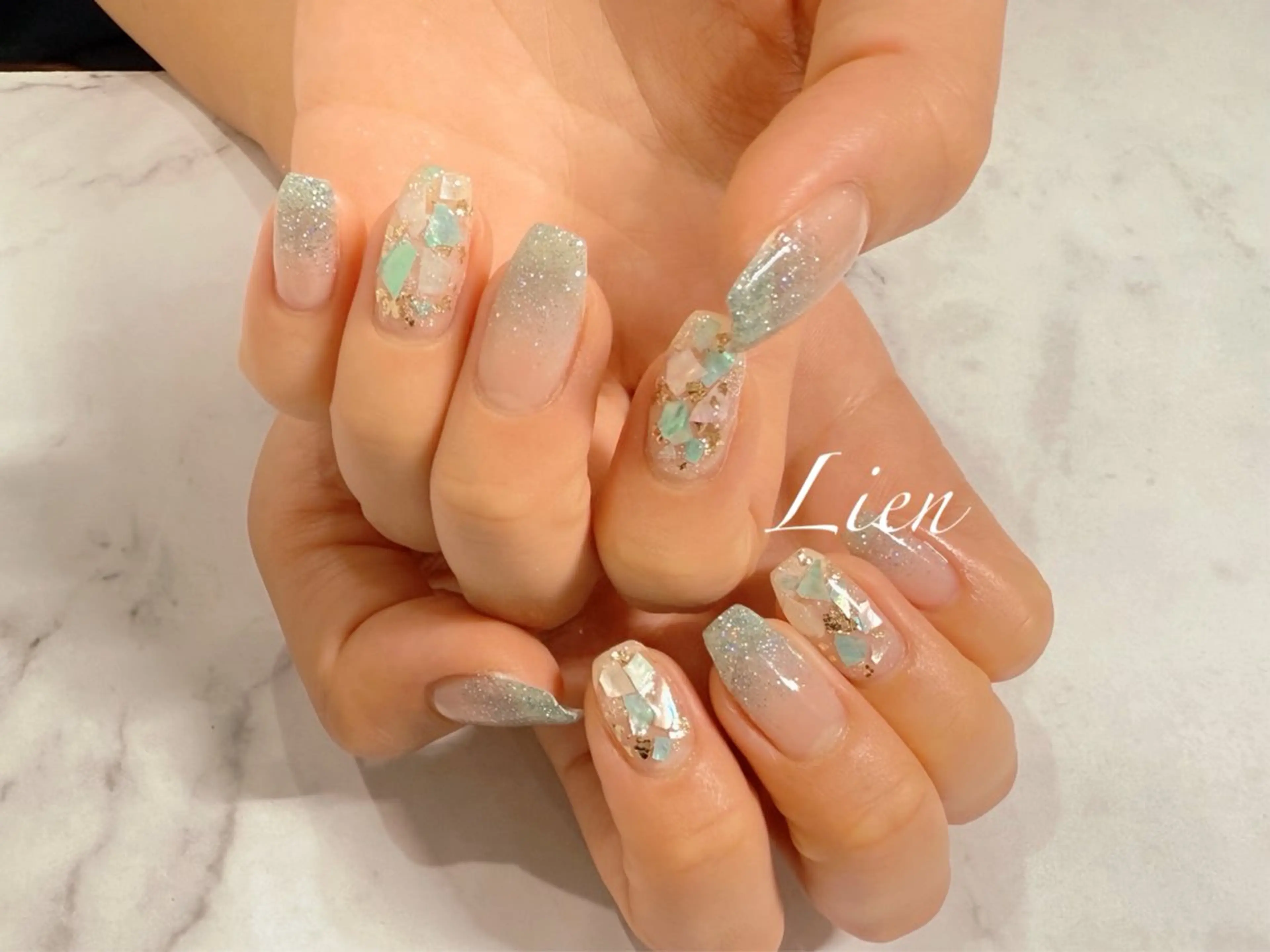 ネイル 長さ出し フットネイル フレンチネイル ジェルネイル ガラスフレンチ ハンドネイル Lien（リアン） 銀座駅6分のネイルデザイン