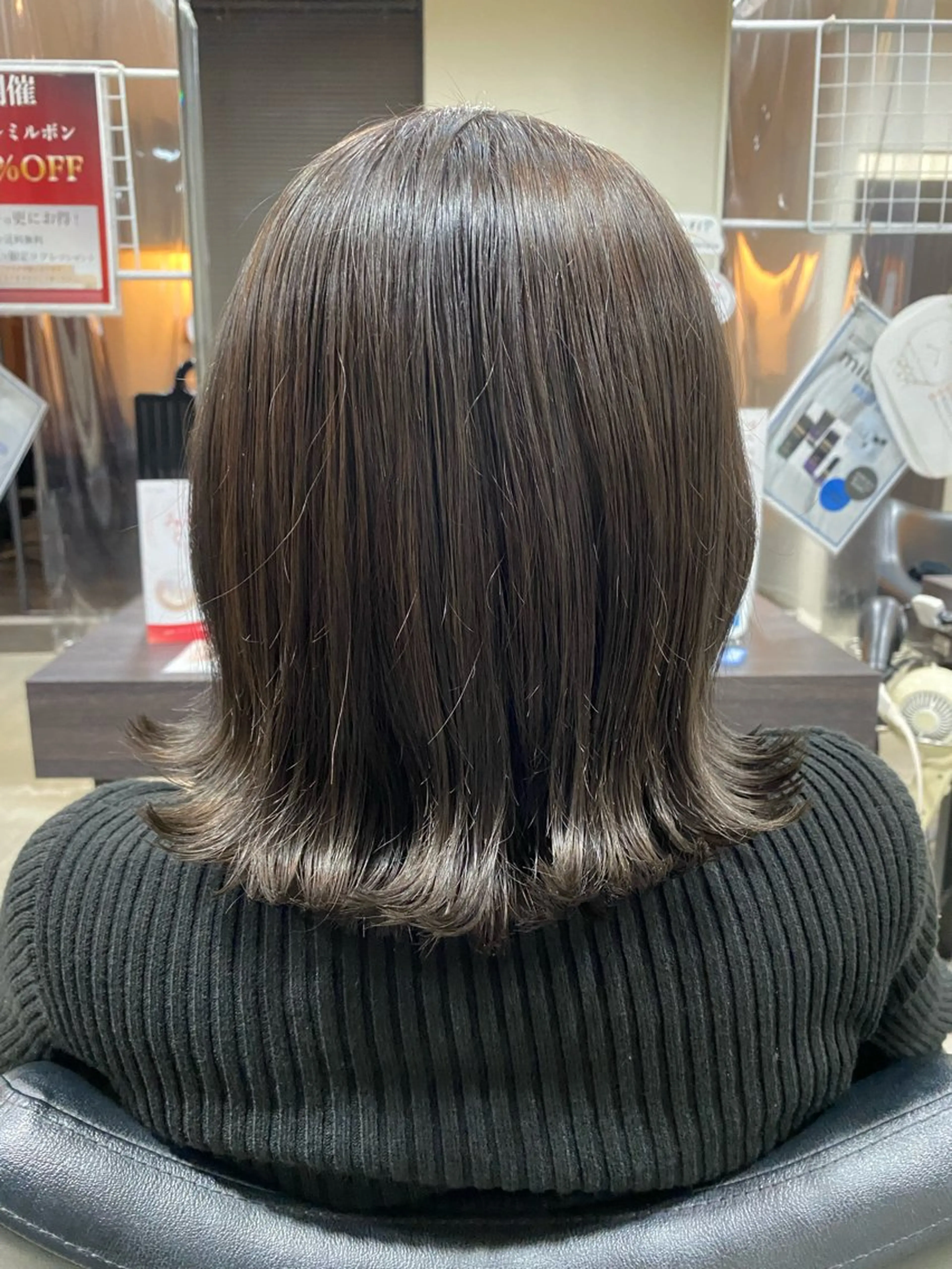 ミディアム カラー ブリーチ 透明感カラー グレージュ ブリーチなしカラー ボブ 木下 みさきのヘアスタイル