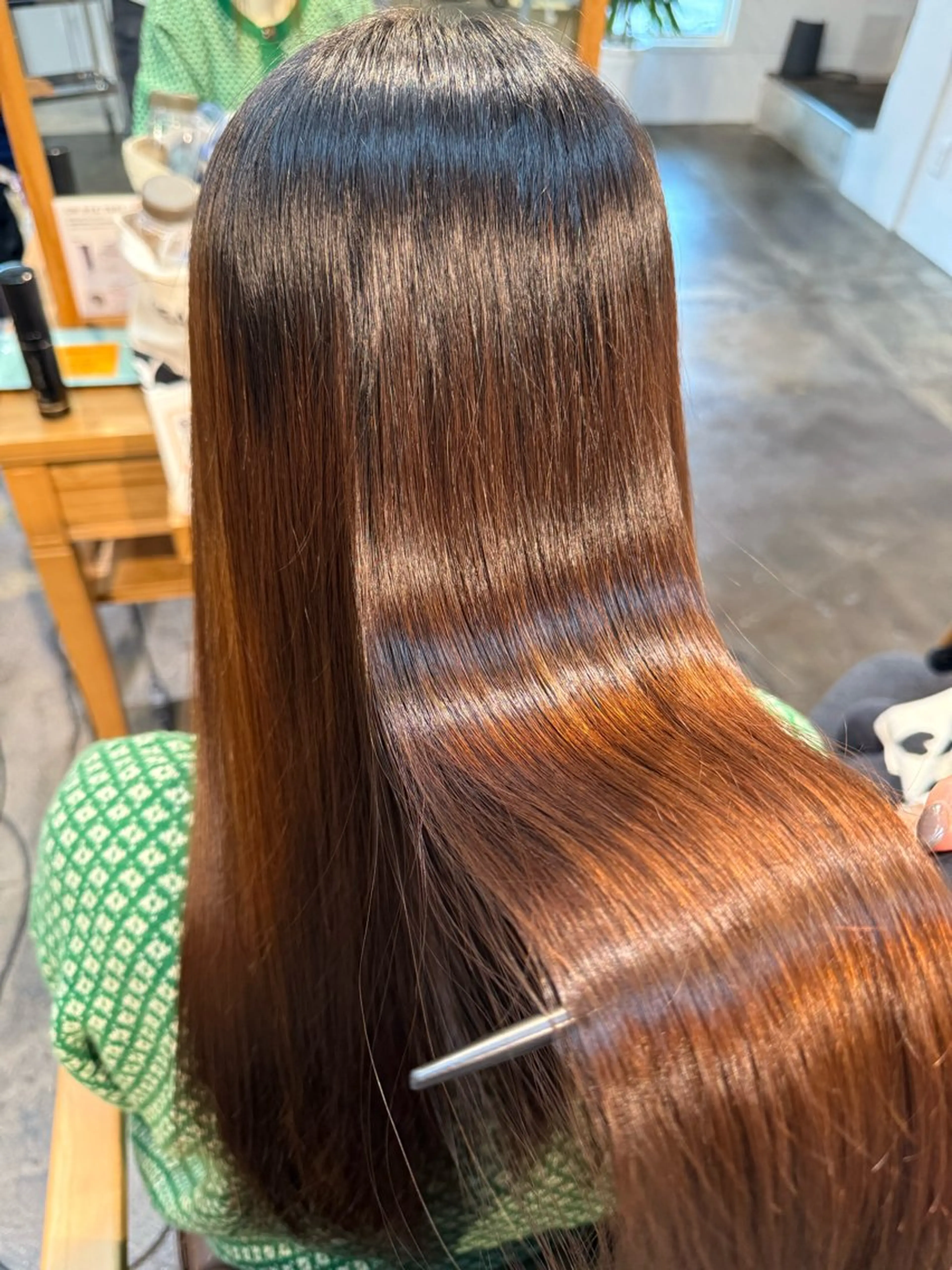 ロング 塩谷 楓のヘアスタイル