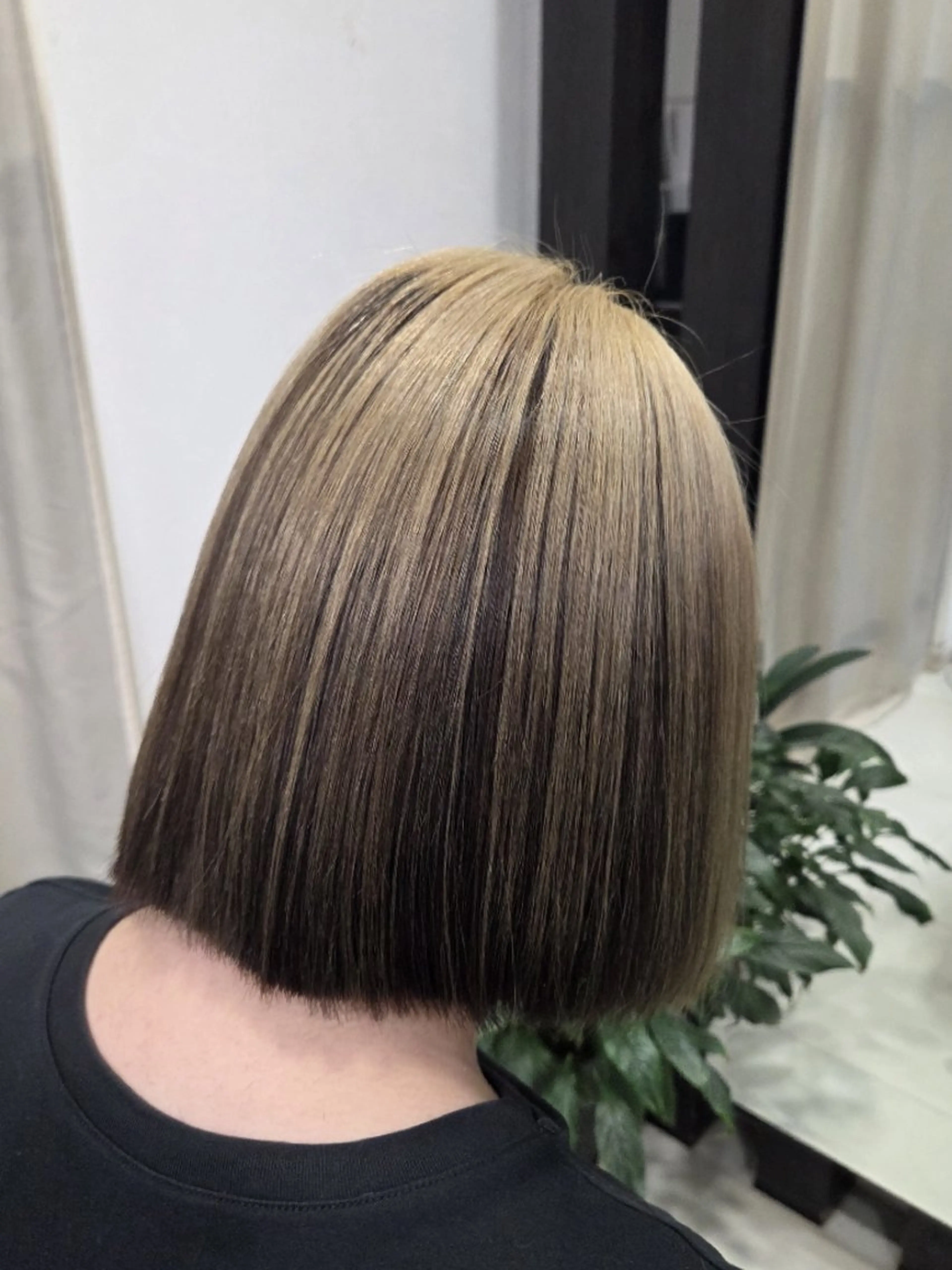 ミディアム 縮毛矯正 山本 莉奈のヘアスタイル