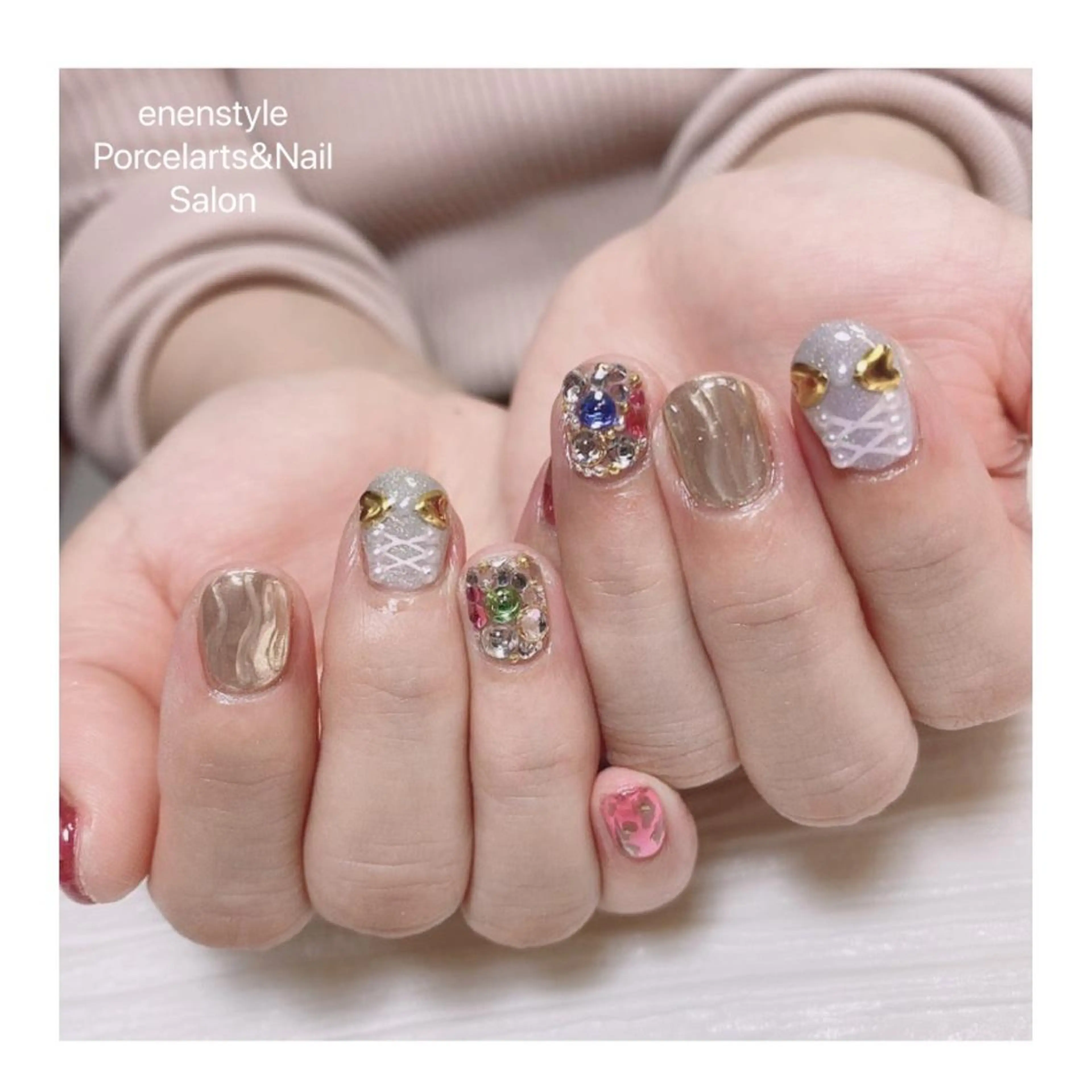 ショート ネイル ハンドネイル 👑enen style👑のネイルデザイン