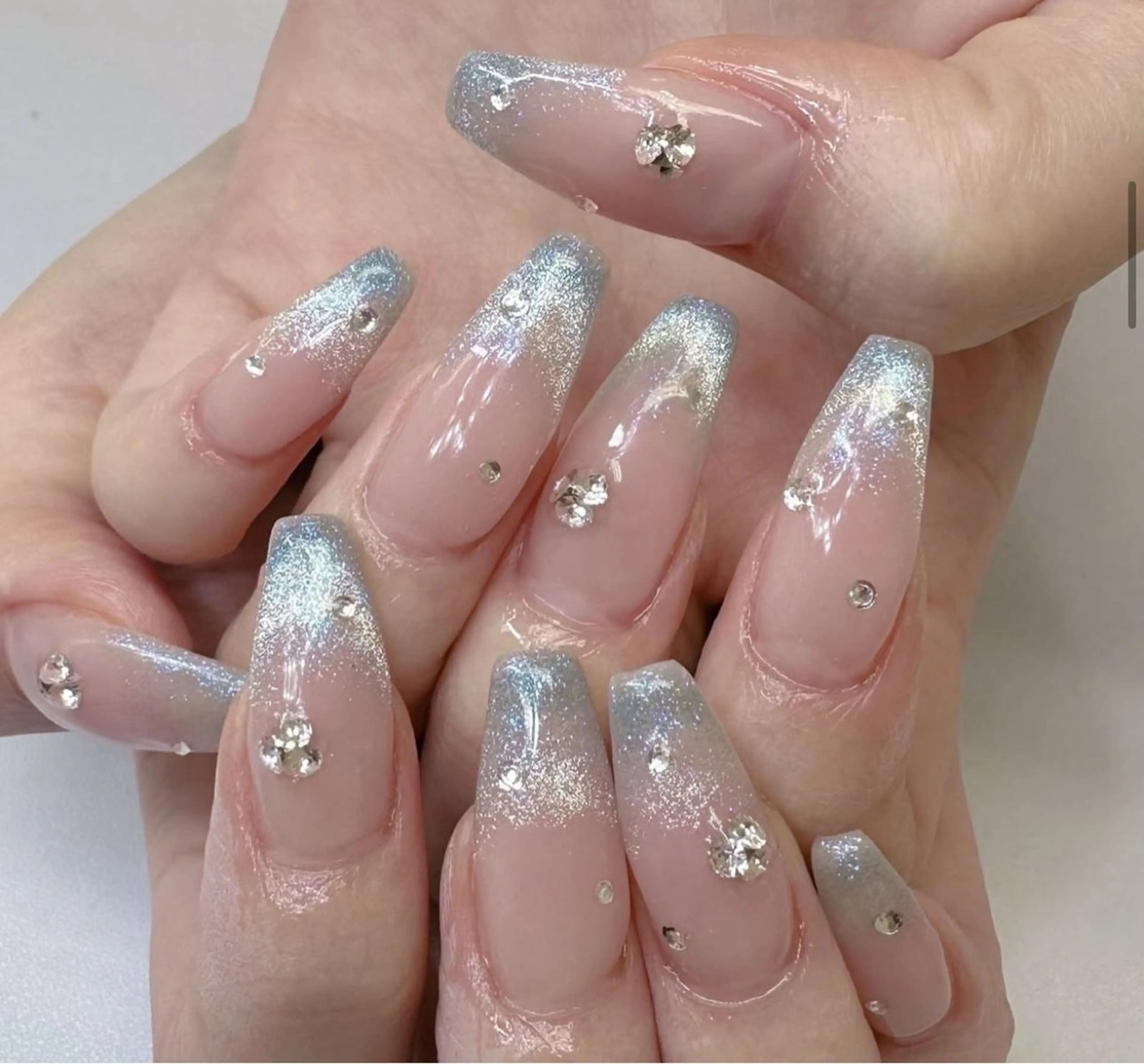 ネイル アートネイル フラワーネイル フレンチネイル ジェルネイル グラデーション ハンドネイル Ryunail所属・Ryu Nail NekoChanのネイルデザイン