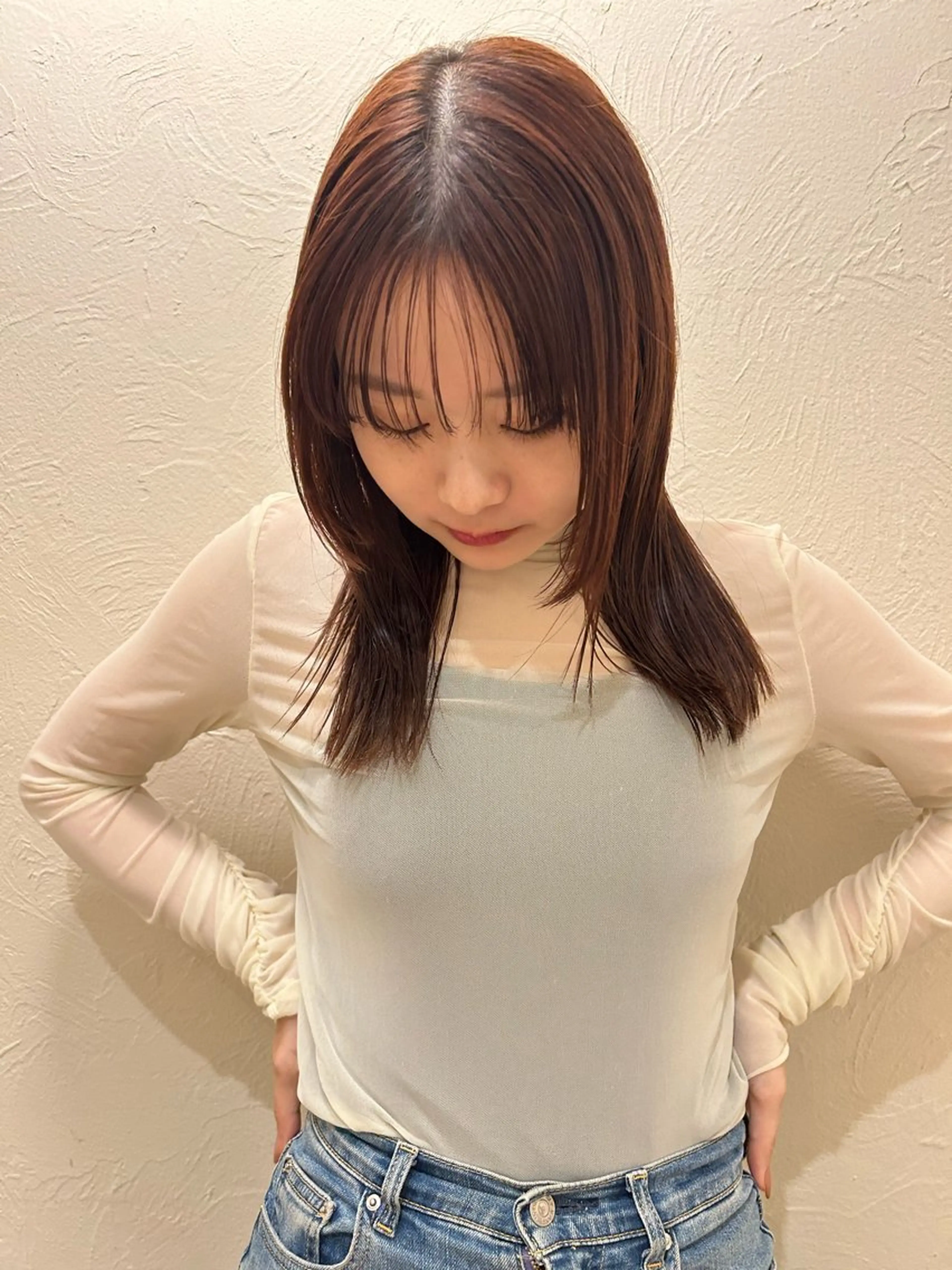 ミディアム 顔まわりレイヤー 顔周りカット レイヤーカット カット ヘアカラー トリートメント 柳川沙羅 🌿透明感カラーのヘアスタイル