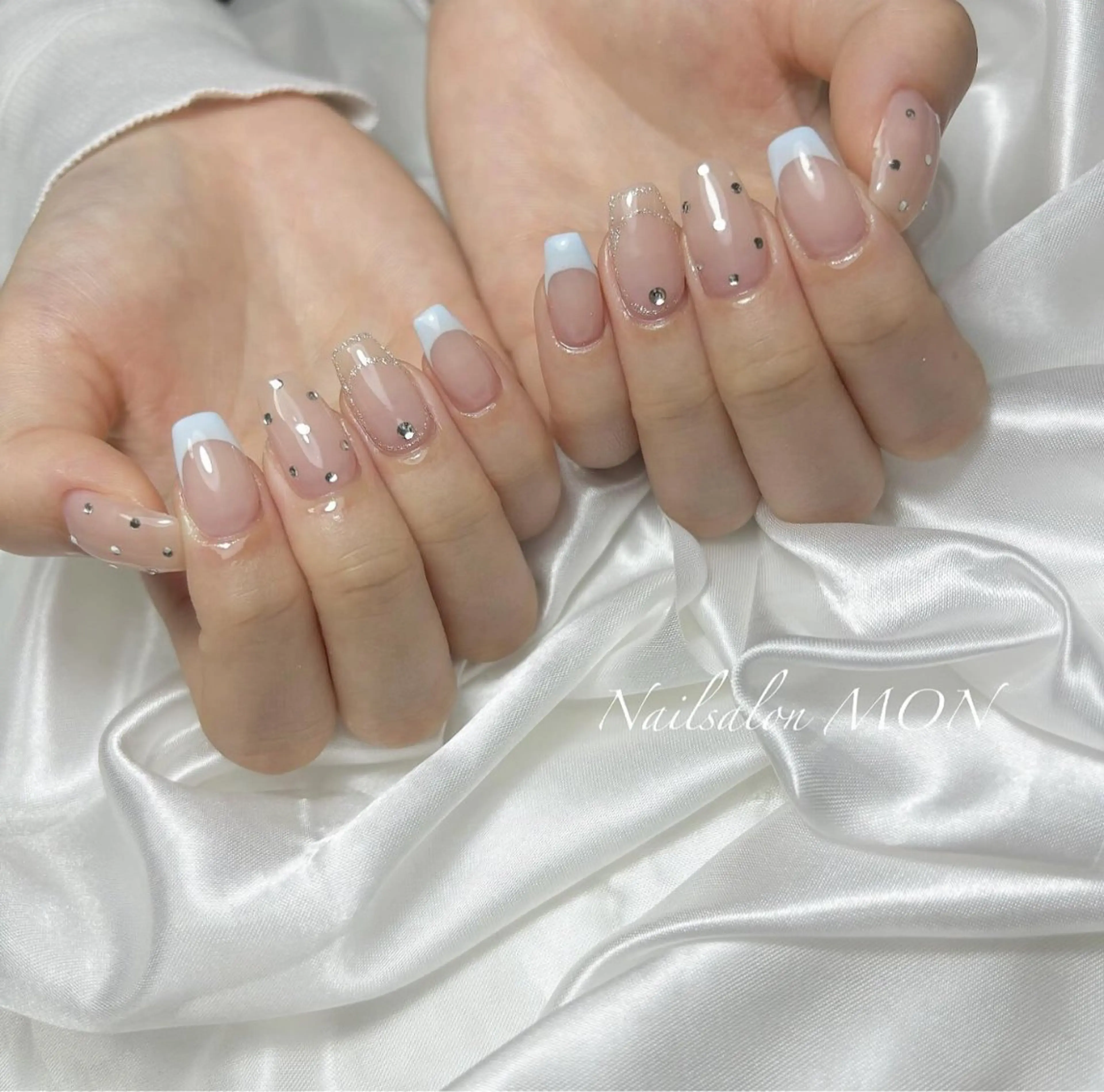 ネイル ストーンネイル ハンドネイル Nailsalon MONのネイルデザイン