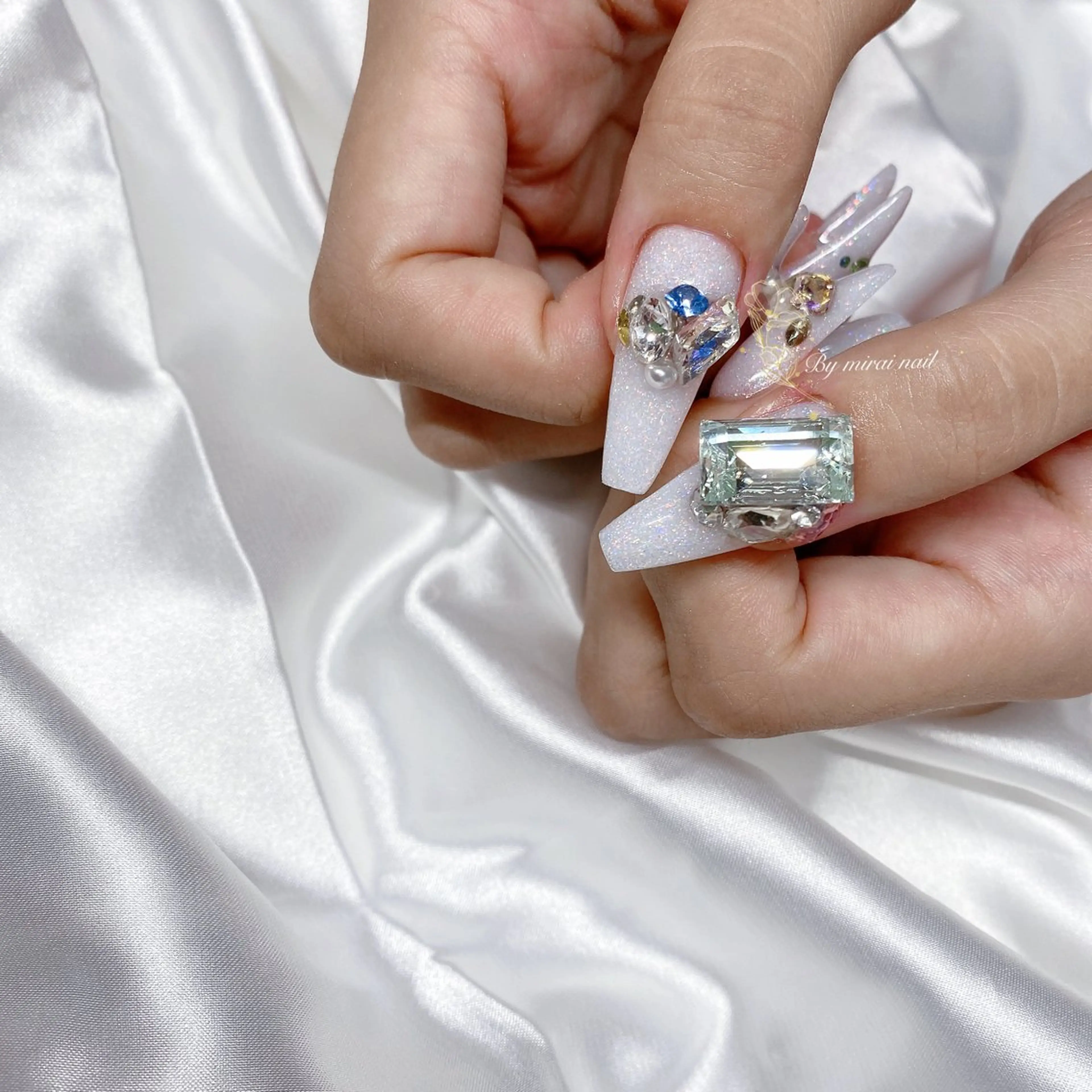 ネイル ネイルサロン 9Carats神田のネイルデザイン