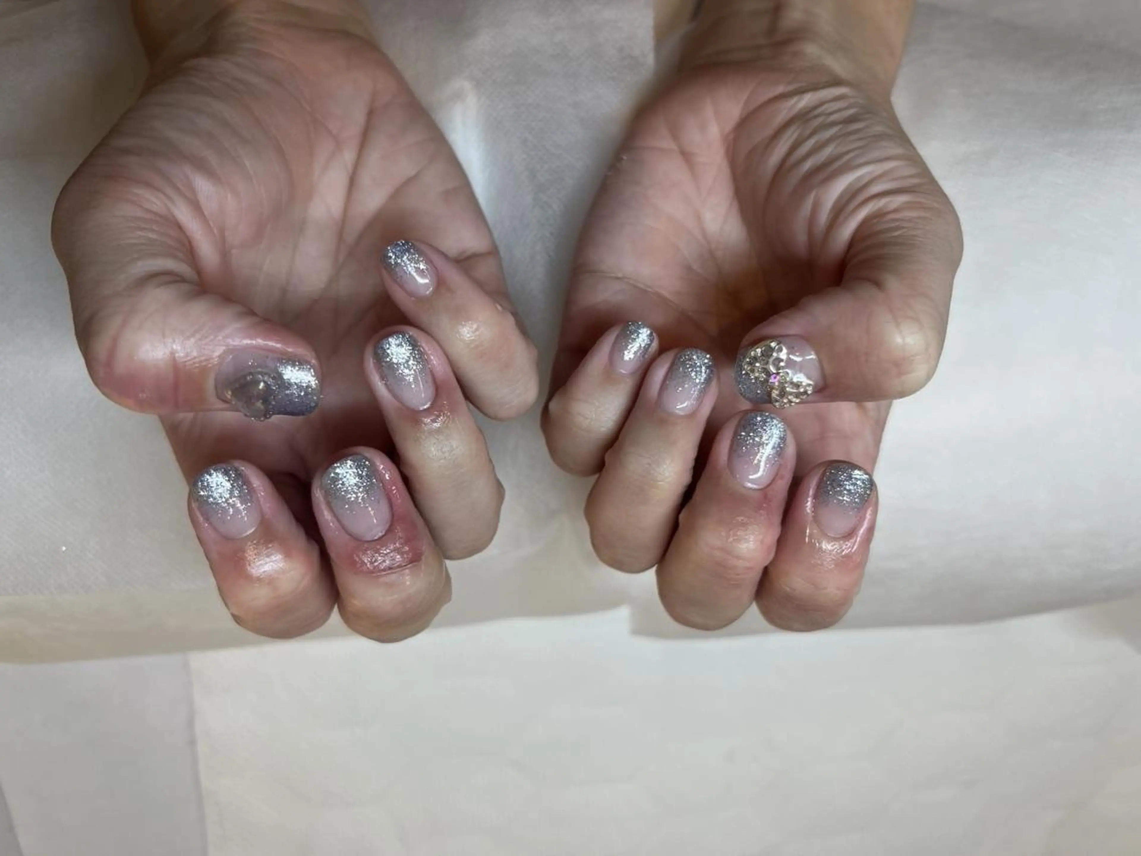 ネイル 【中川】 ロイヤル・セラピストのネイルデザイン