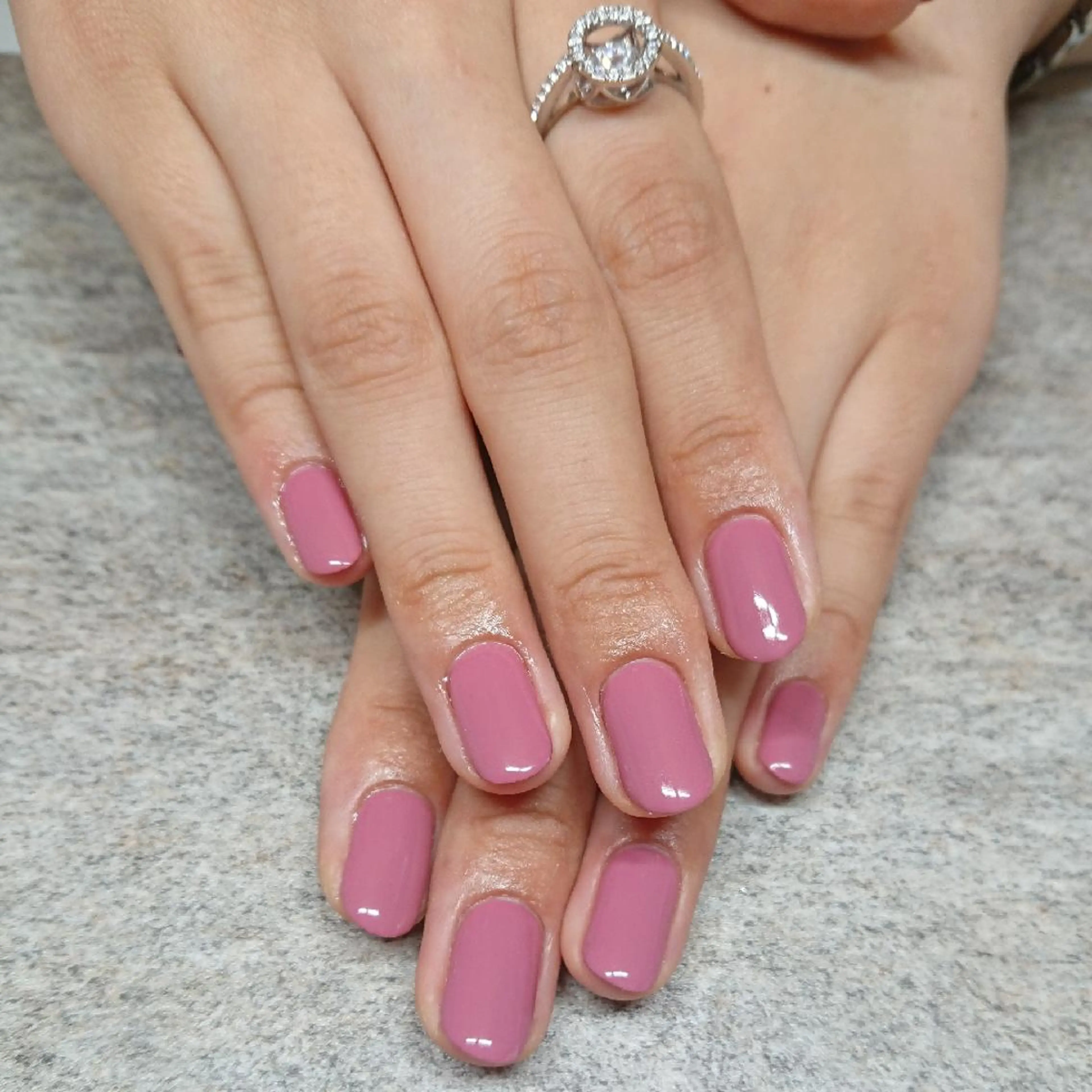 ネイル ジェヌインネイル 河内のネイルデザイン