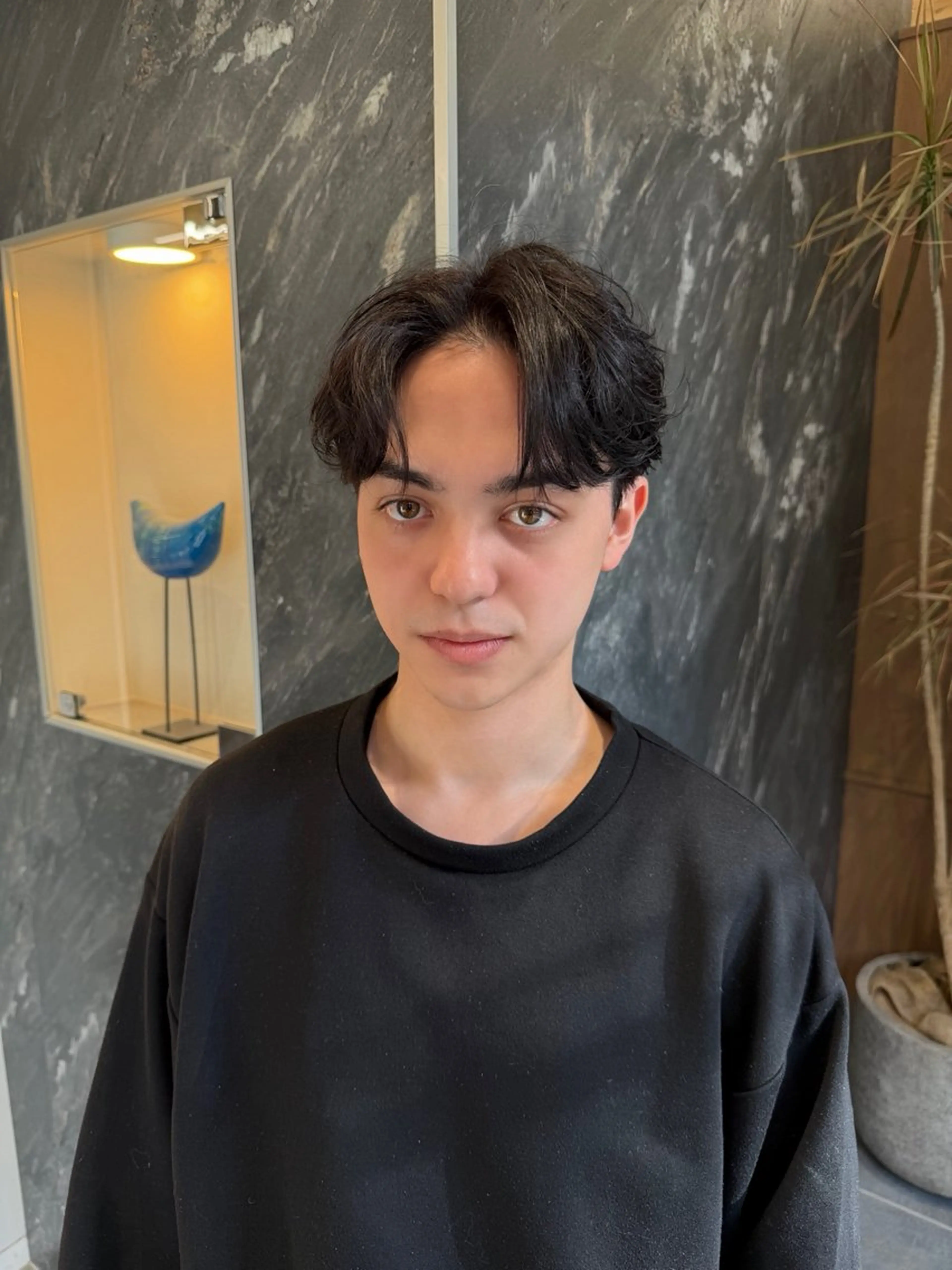 ミディアム パーマ メンズ ミディアムパーマ センターパート メンズパーマ ニュアンスパーマ カット パーマ 💈原宿指名No.1 センターパート💈のヘアスタイル