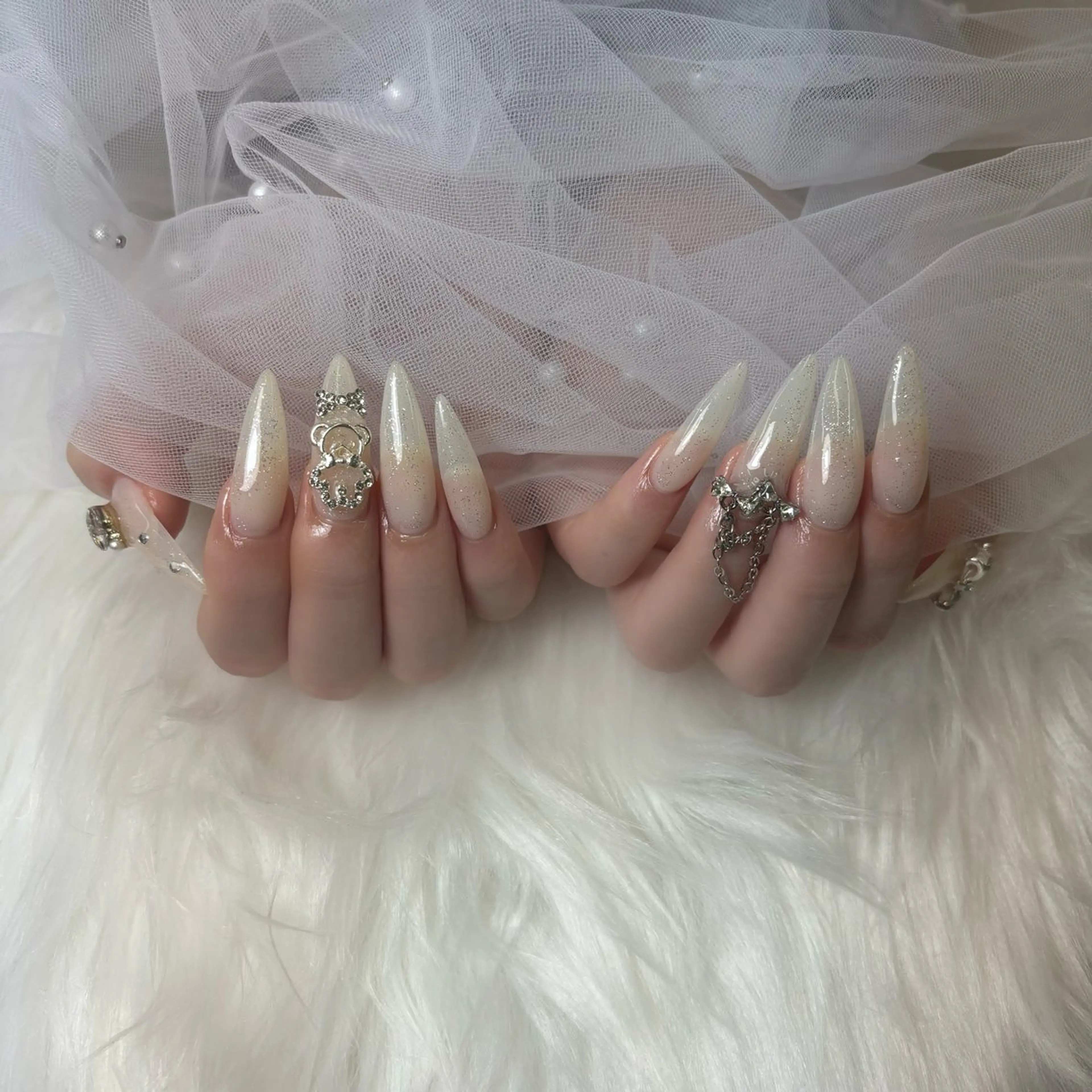 ネイル ジェルネイル 韓国ネイル シンプルネイル ハンドネイル King nail Bakiのネイルデザイン