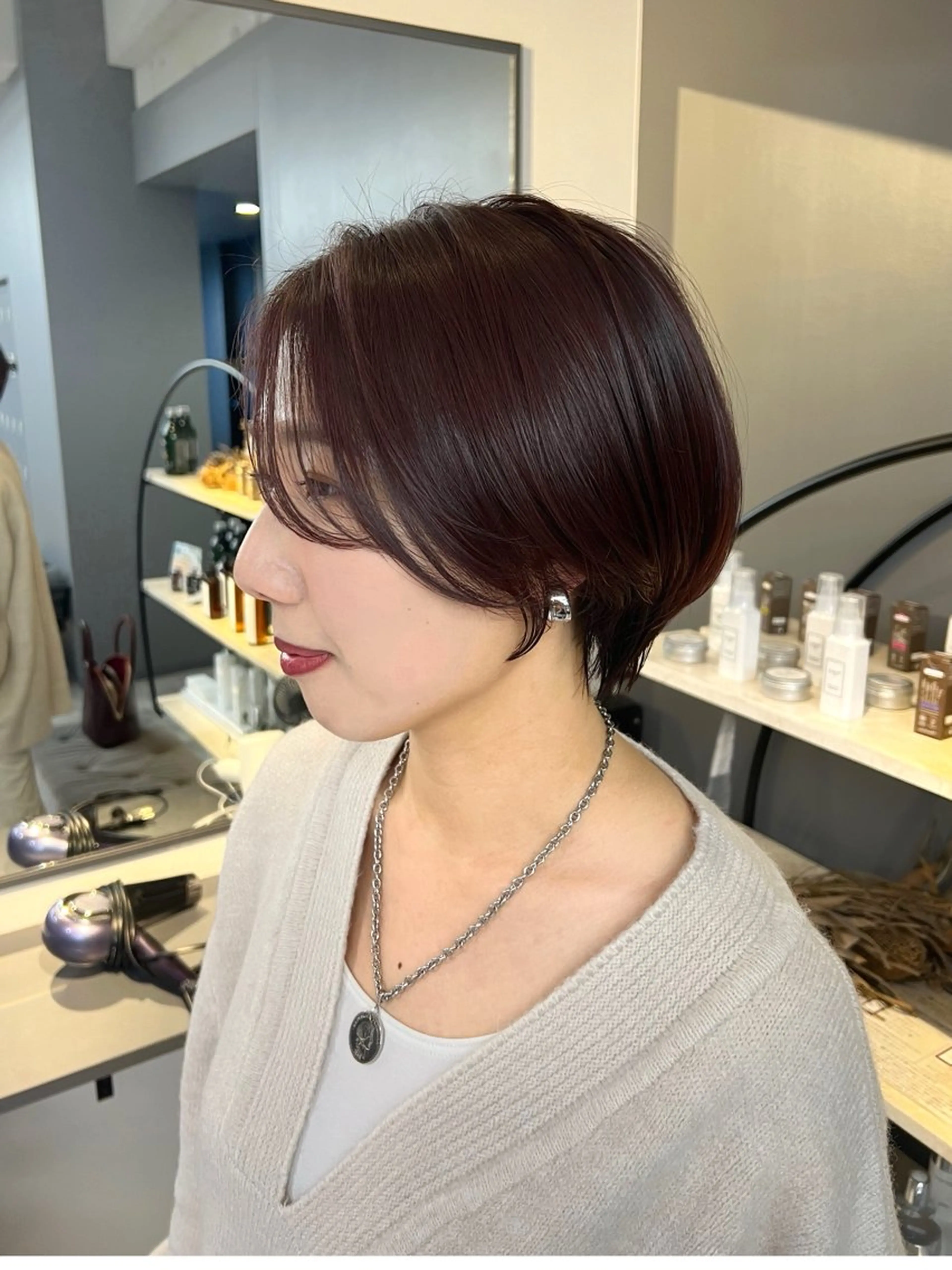 ショート ハンサムショート 丸みショート くびれヘア 似合わせカット ショートヘア 重里 瑠花のヘアスタイル