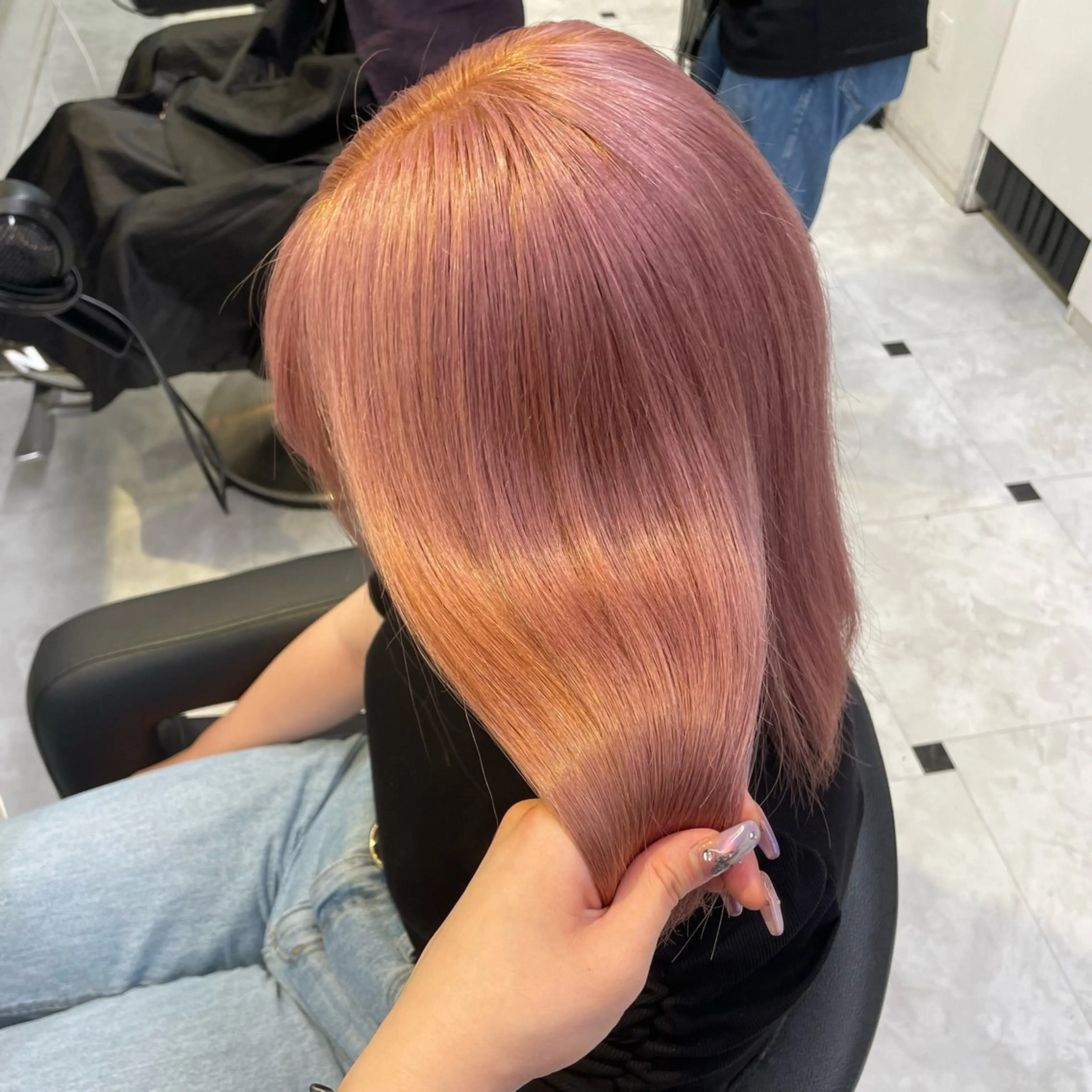 ロング カラー メンズ メンズブリーチ ブリーチ 髪質改善 トリートメント 💗愛され暖色💗 ピンク/レッド💗のヘアスタイル