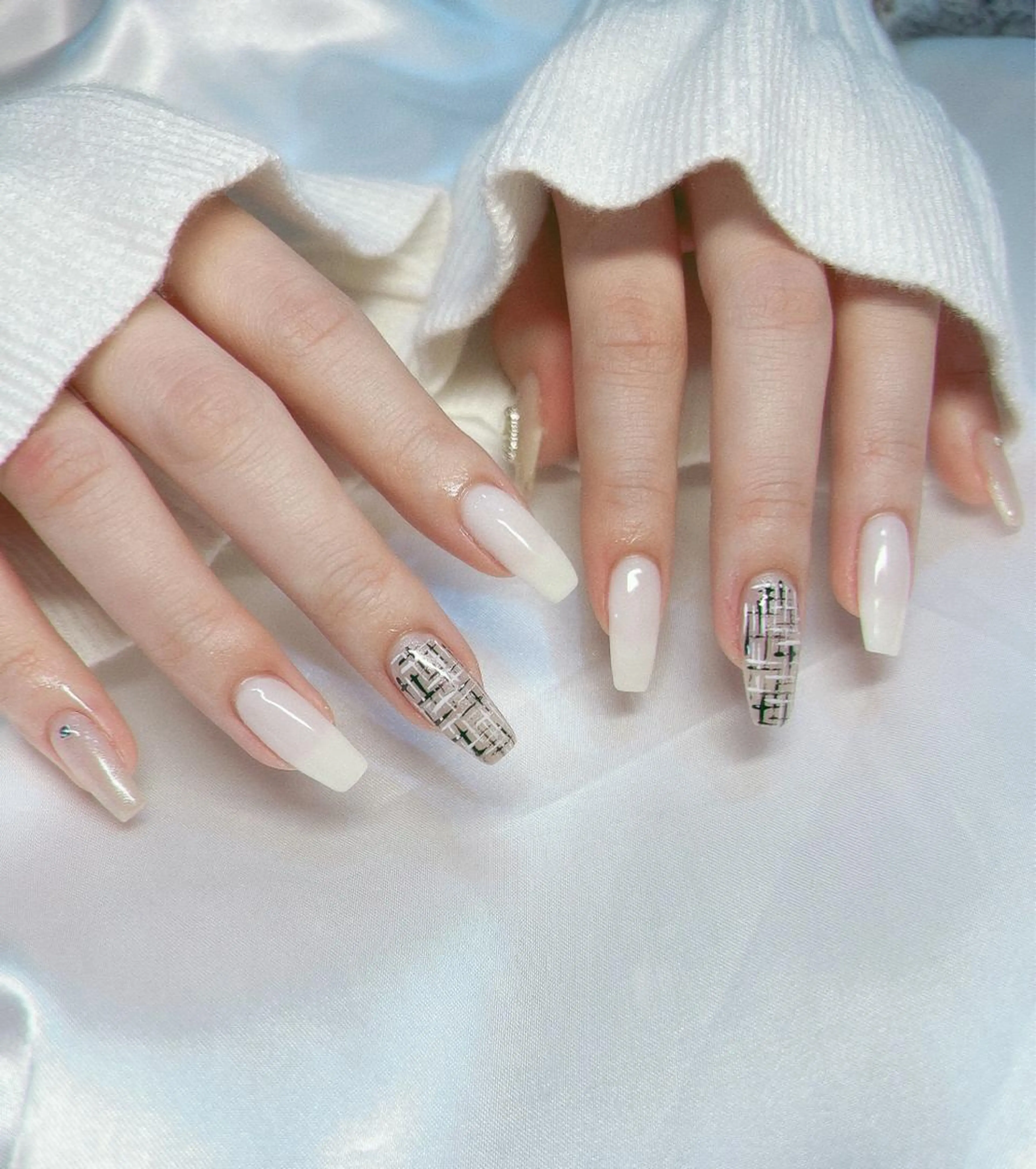 minimo限定💎長さだし10本+やり放題、パーツ付け放題【オフ有り】の写真