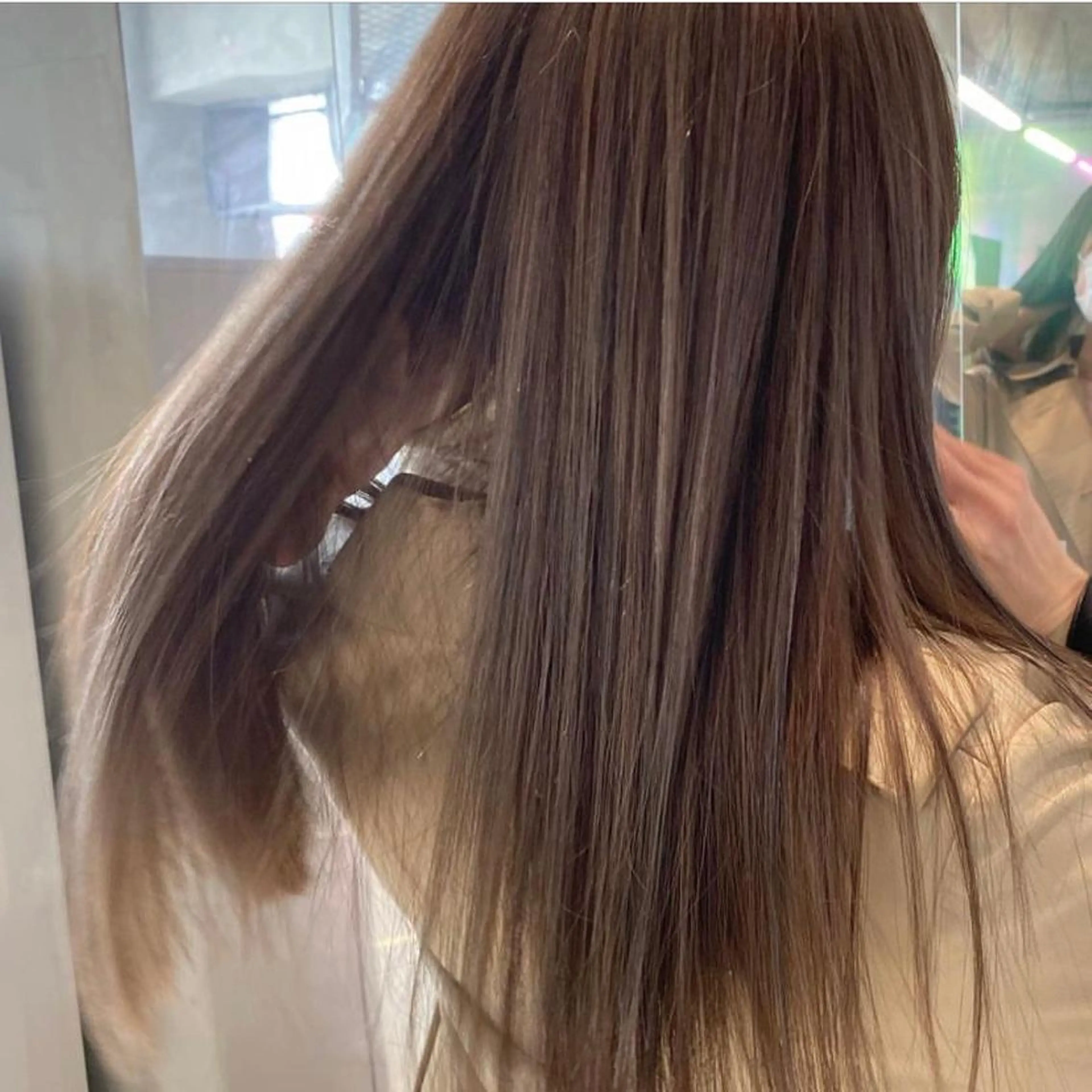 【ご新規様限定価格】透明感たっぷりハイライト＋カラー（20枚まで入れ放題）の写真