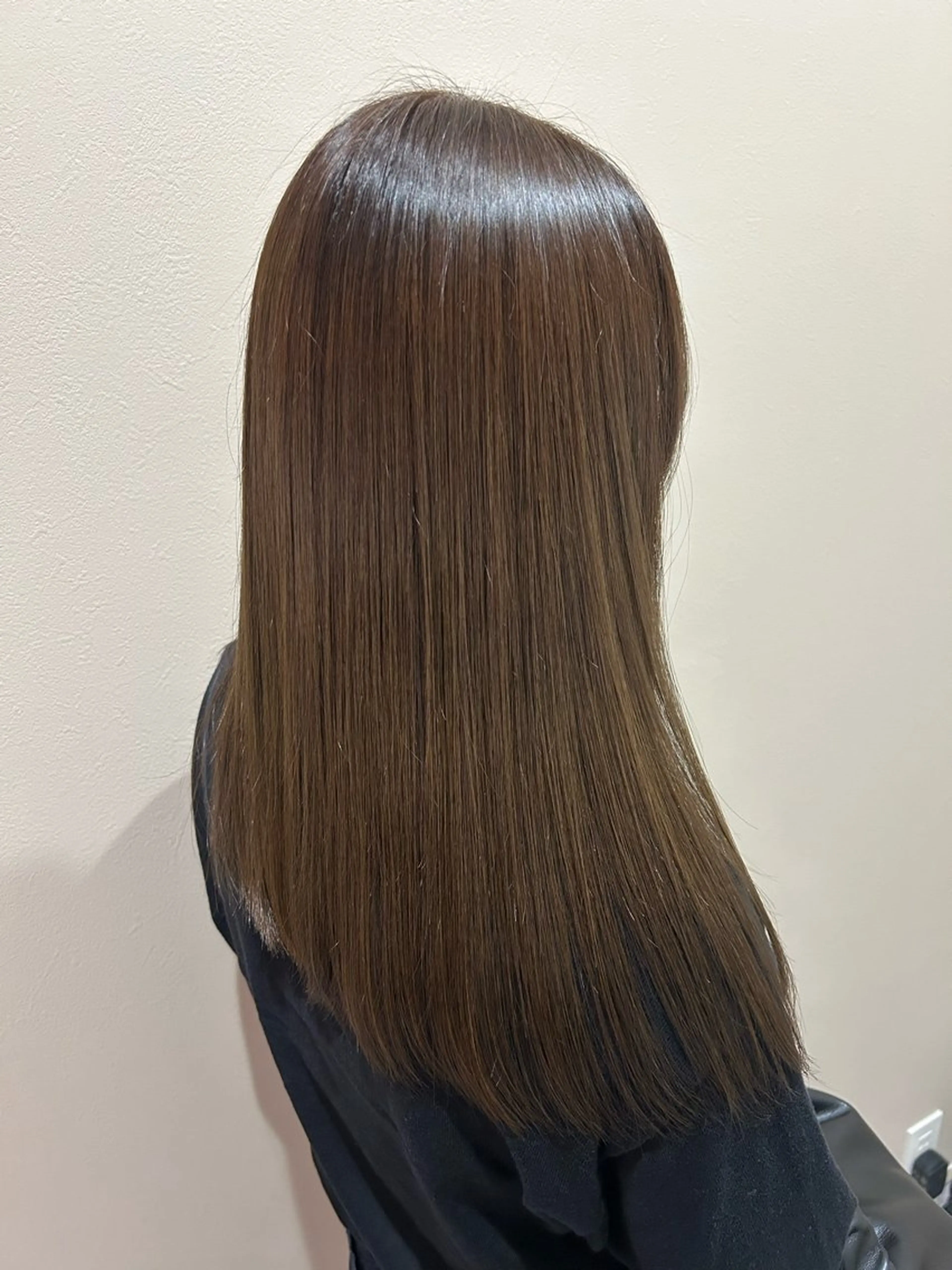 カラー ブラウンカラー 透明感カラー オリーブブラウン 杉本 萌のヘアスタイル