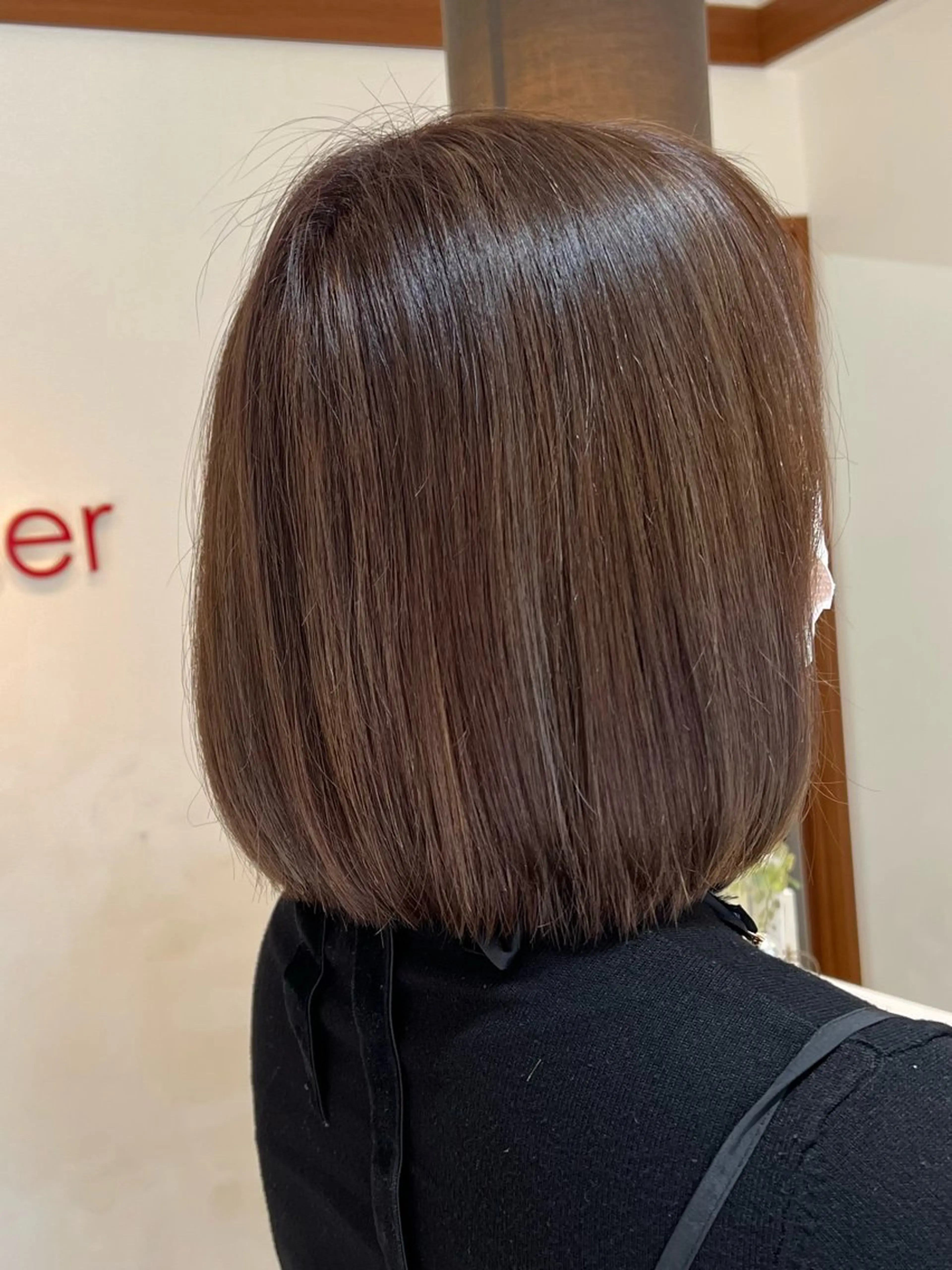 ショート ハイライト 透明感カラー🕊️✨ Mayu🦮🩶のヘアスタイル