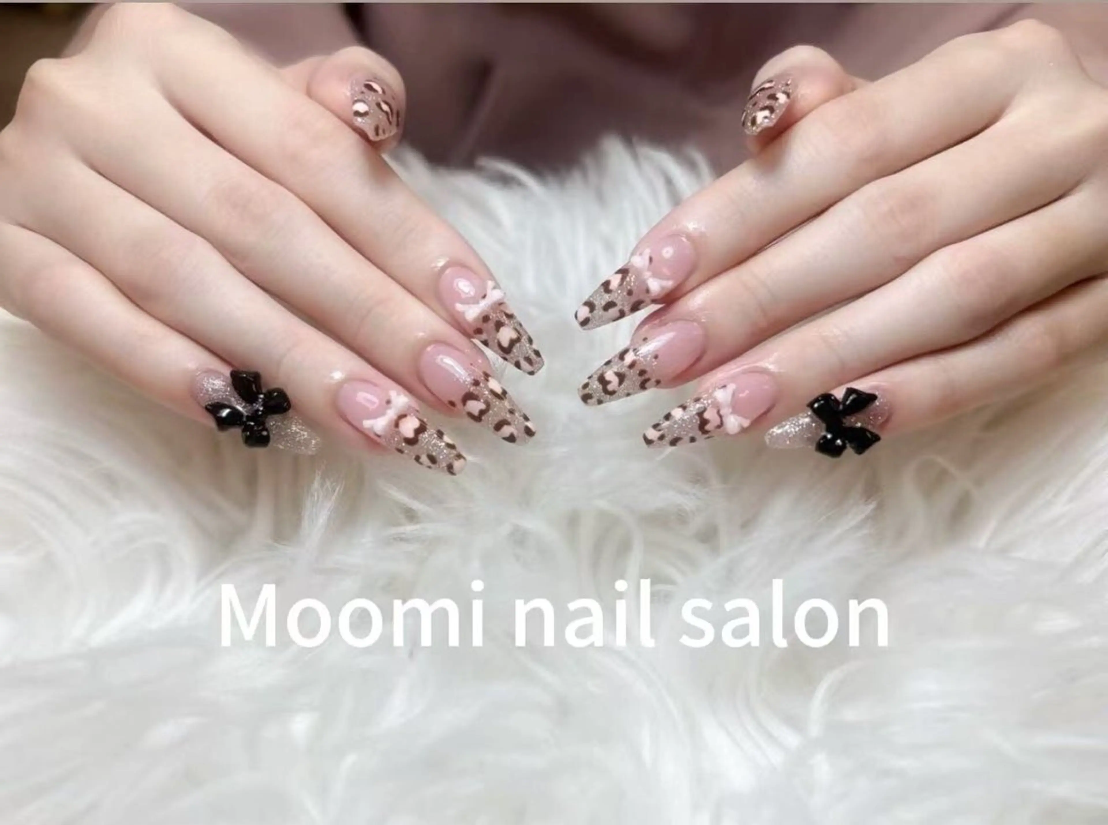 ネイル チークネイル フレンチネイル ジェルネイル グラデーション ハート ハンドネイル moomi nail スカルプ専門のネイルデザイン