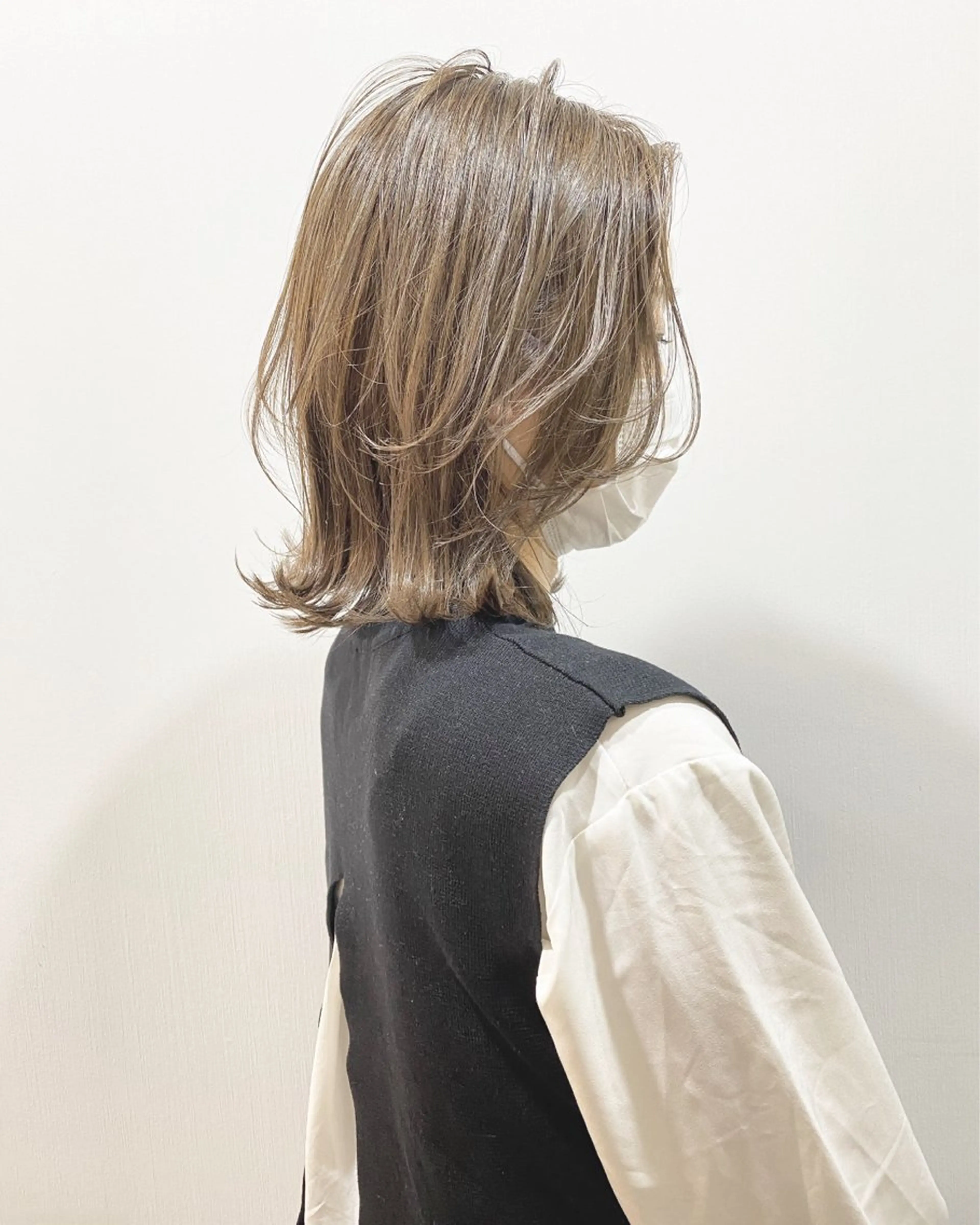 セミロング カラー la fith hinaのヘアスタイル