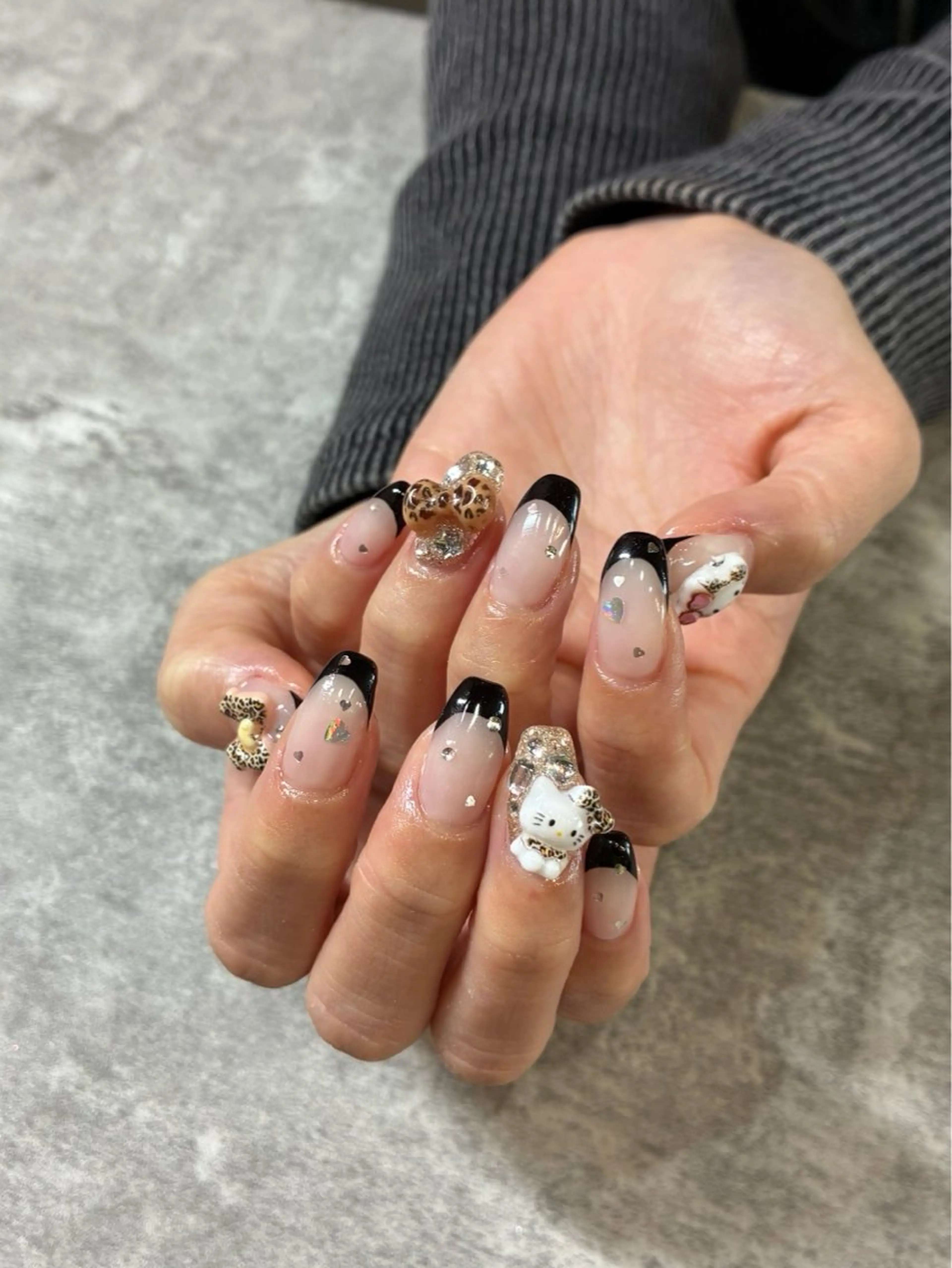 ネイル ハンドネイル glaNje aoiのネイルデザイン