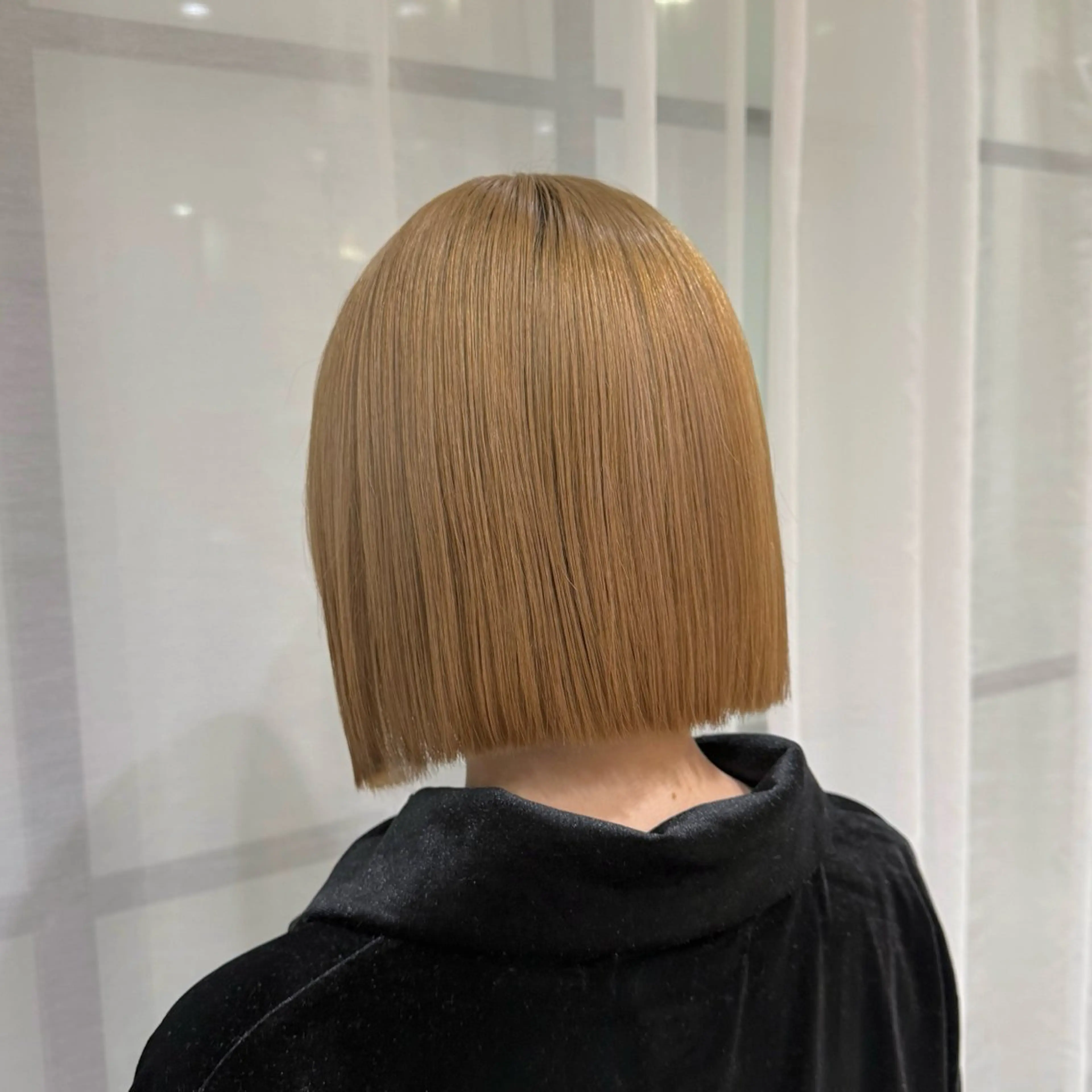 ミディアム カラー 切りっぱなしボブ ブロンド ボブ カット nana/ボブ/ レイヤー/梅田のヘアスタイル