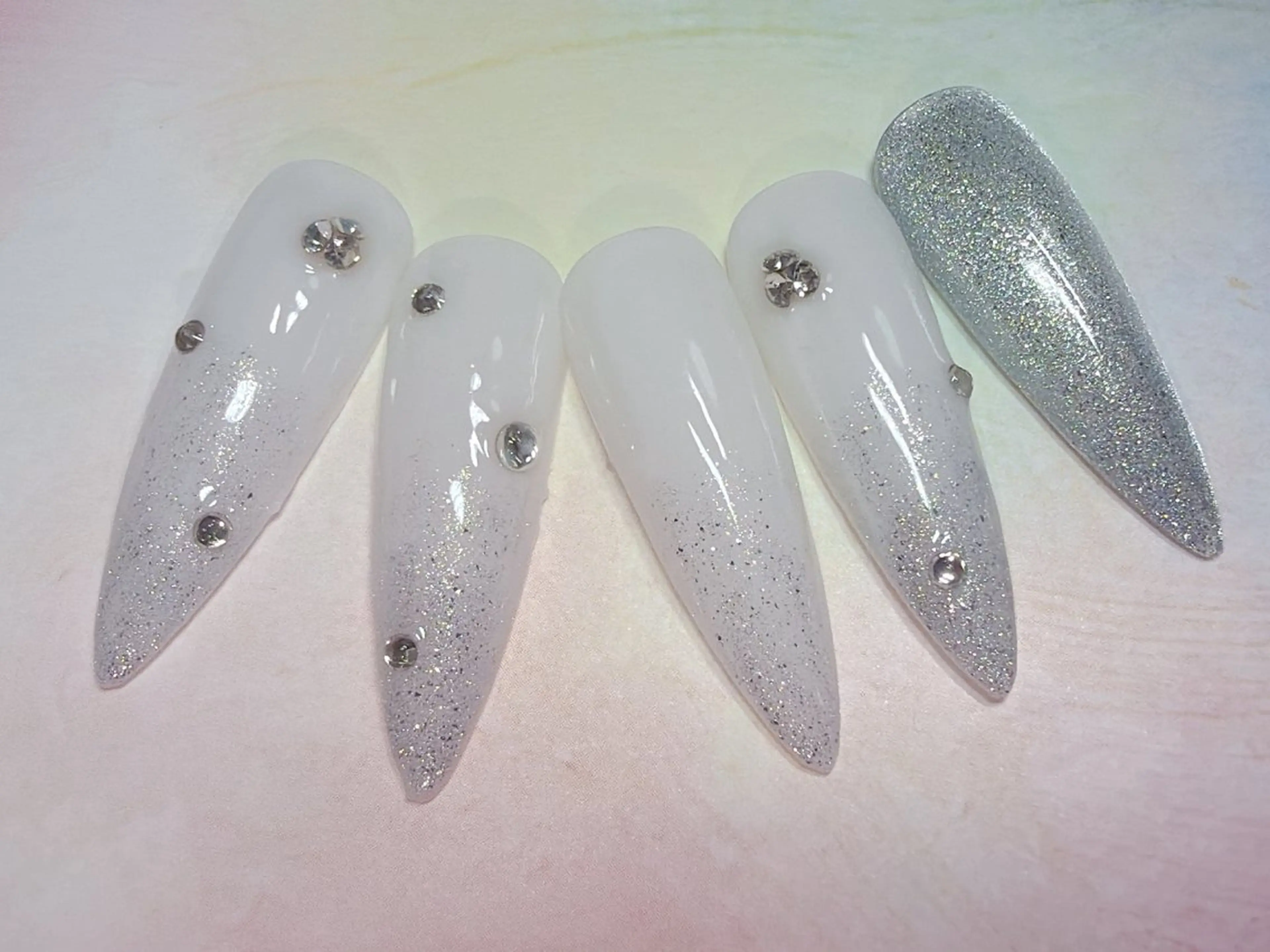 ネイル ハンドネイル Moon's🌙🪄 Shioriのネイルデザイン