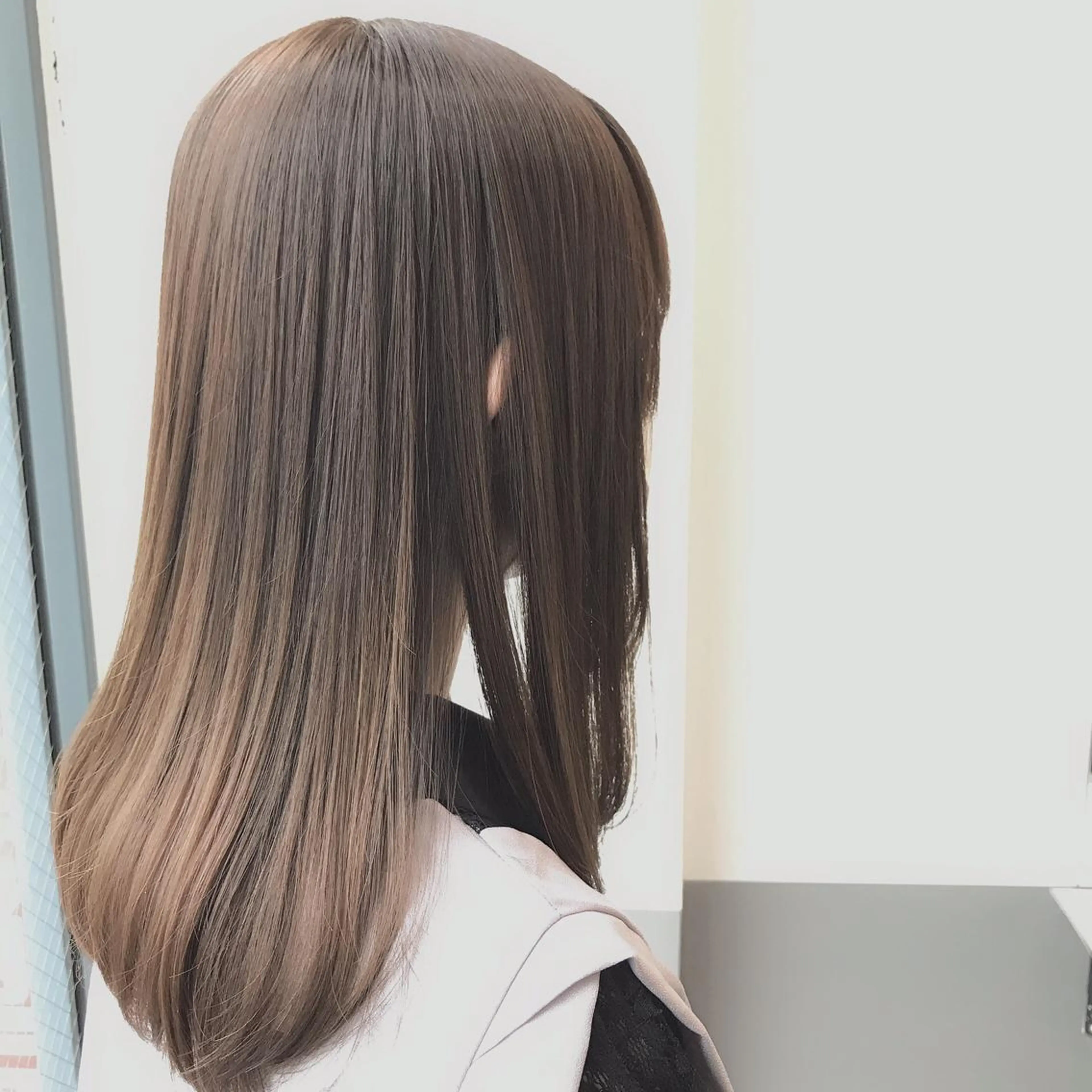 セミロング カラー カット ヘアカラー トリートメント 伊藤 華紀ᵕ̈*のヘアスタイル