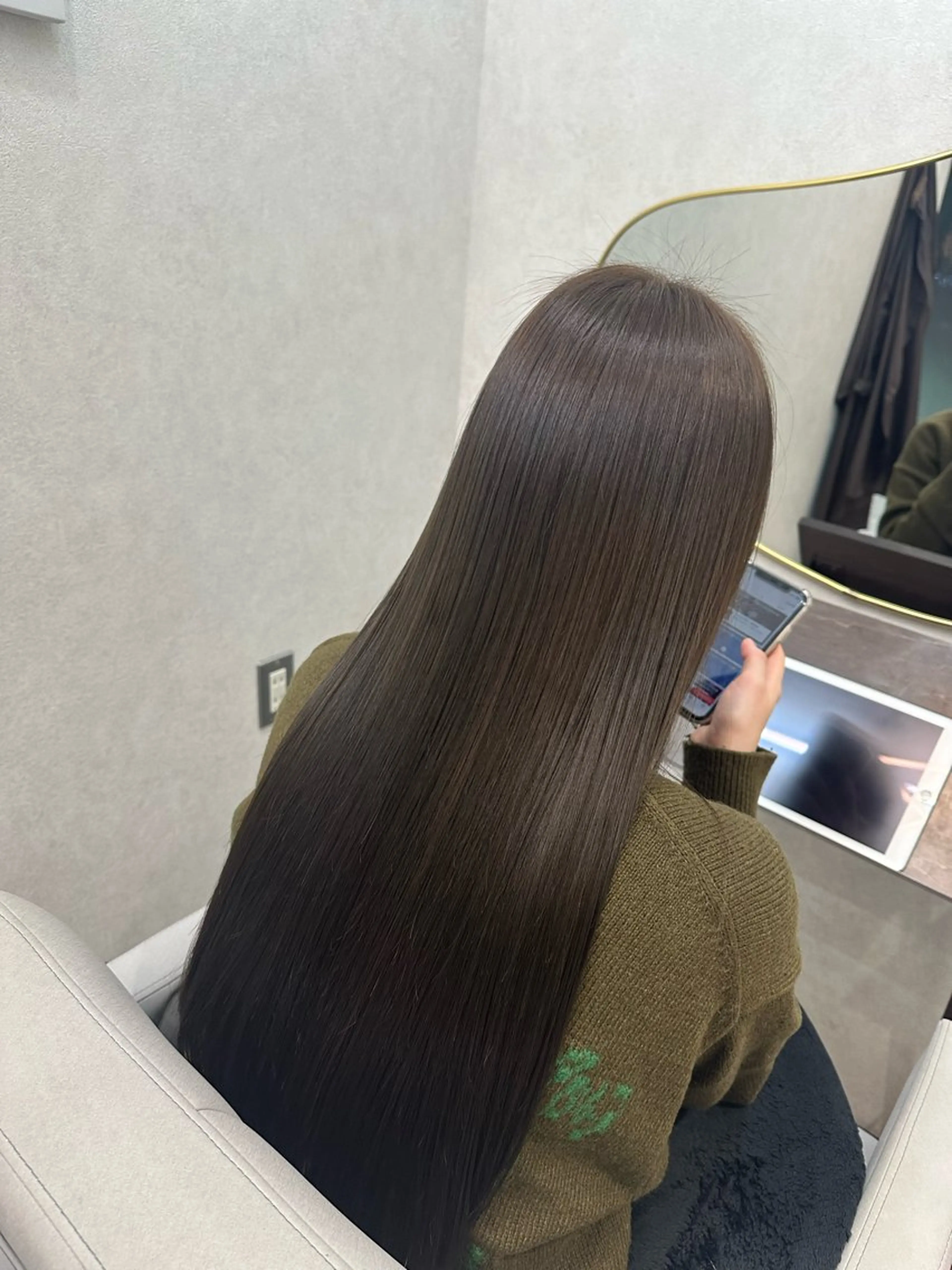 セミロング カラー カット 縮毛矯正 トリートメント ナチュラル🎀透明感 カラー/香香のヘアスタイル
