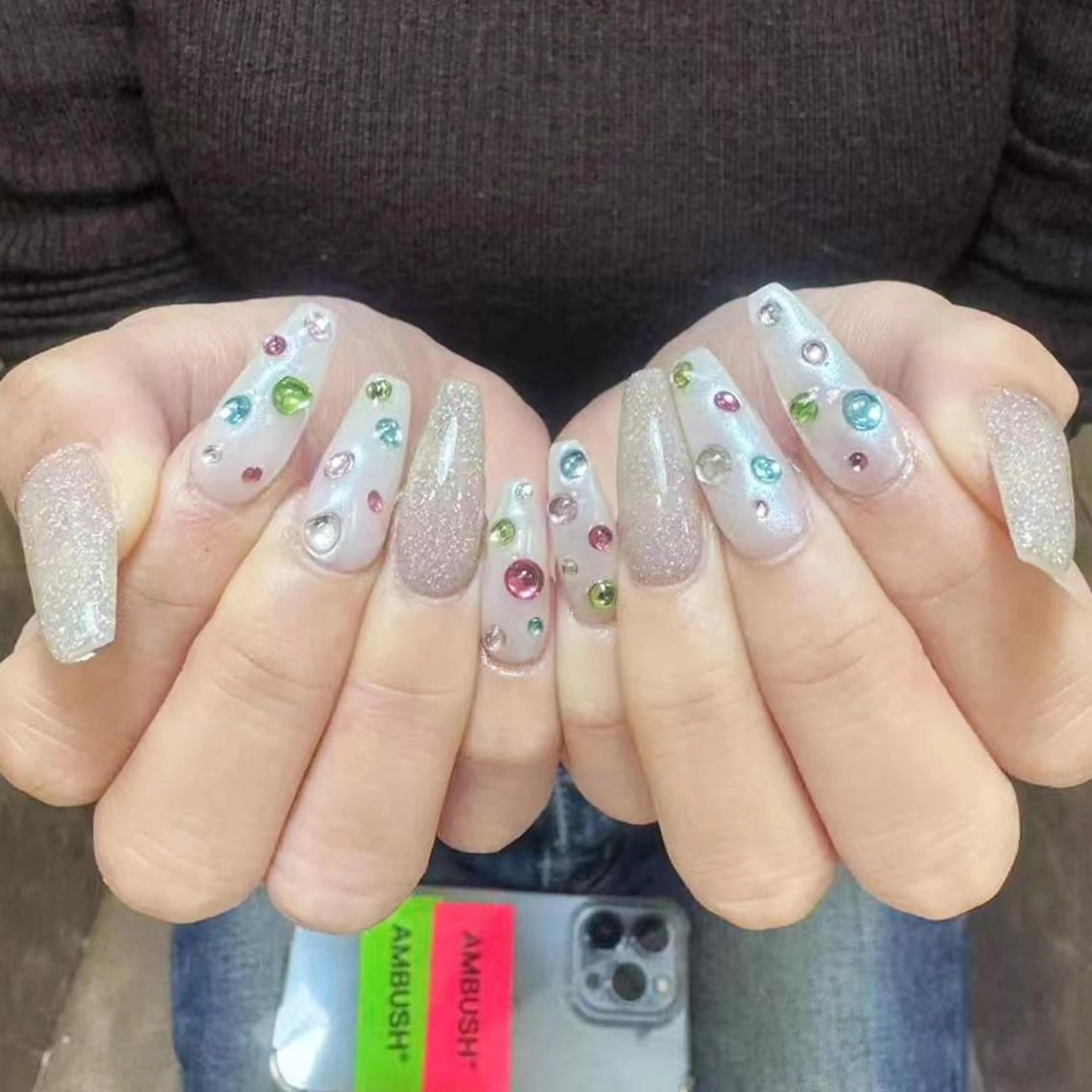 ネイル アートネイル オーロラネイル ガーリー キラキラネイル 韓国ネイル Leah 💅のネイルデザイン