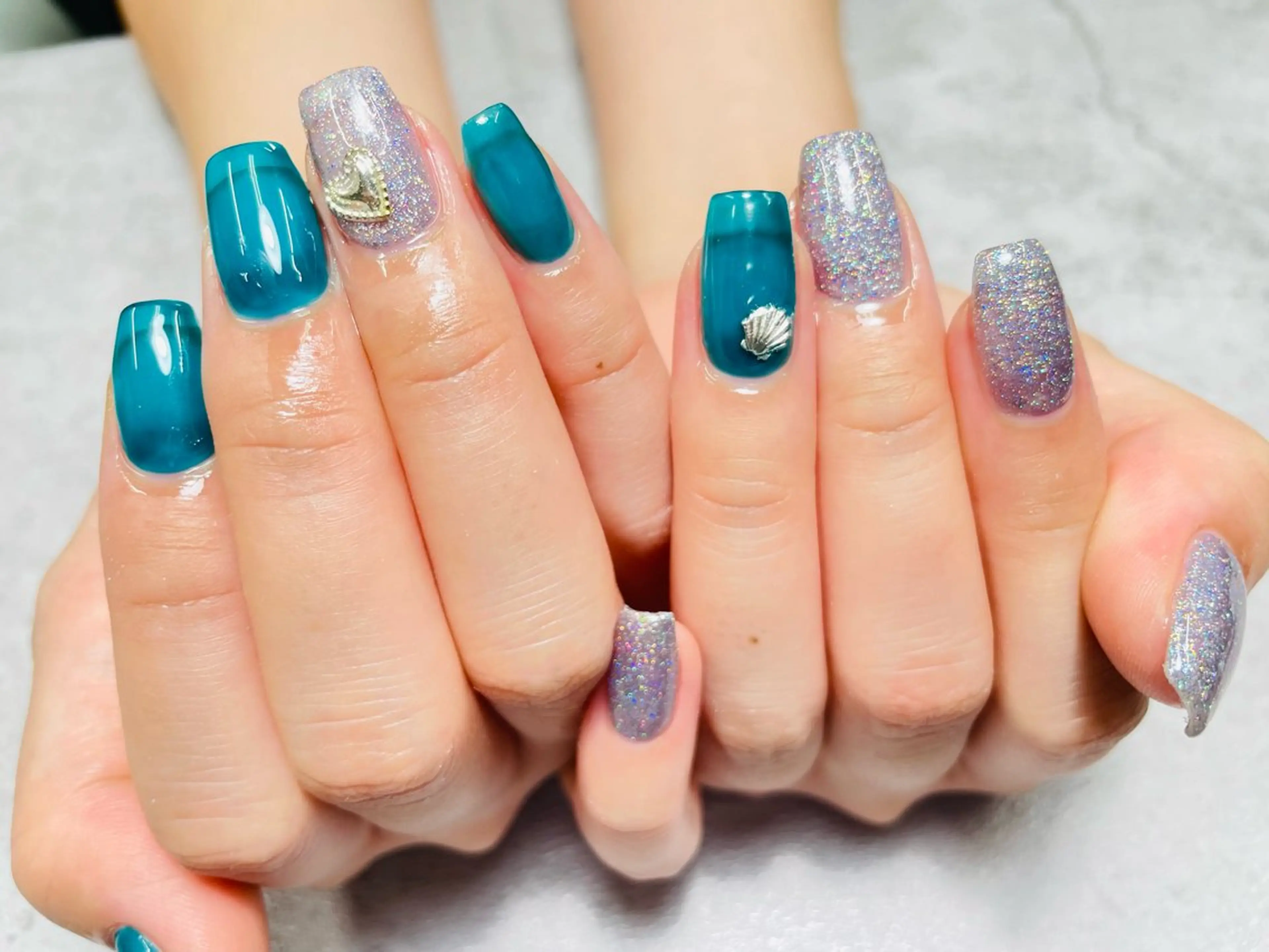 ネイル ラメ(グリッター) ワンカラーネイル k+1 nail salonのネイルデザイン