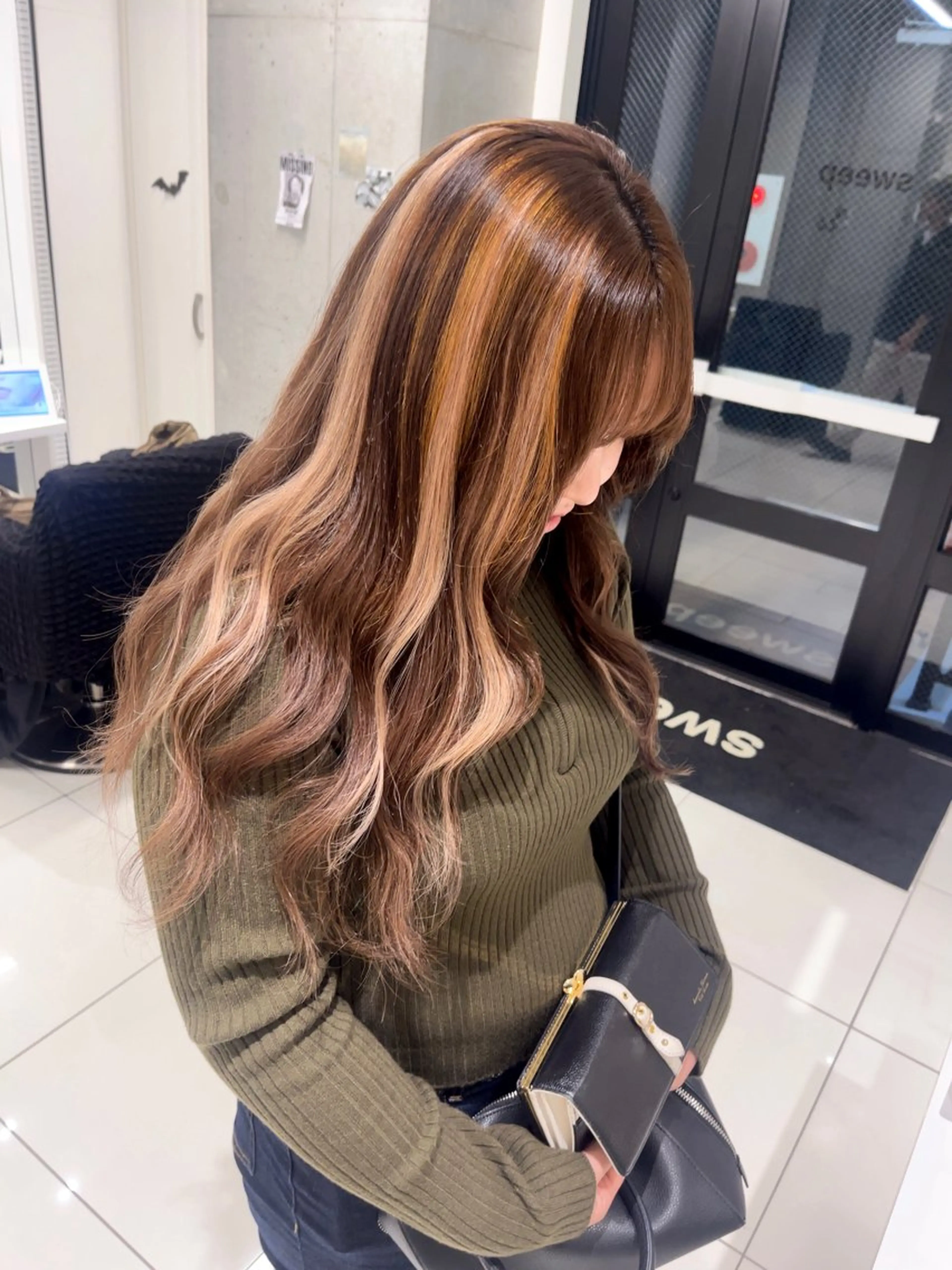 ロング カラー ハイライトカラー エクステ ハイライト エクステ りおな/髪質改善/ カラー /平尾のヘアスタイル