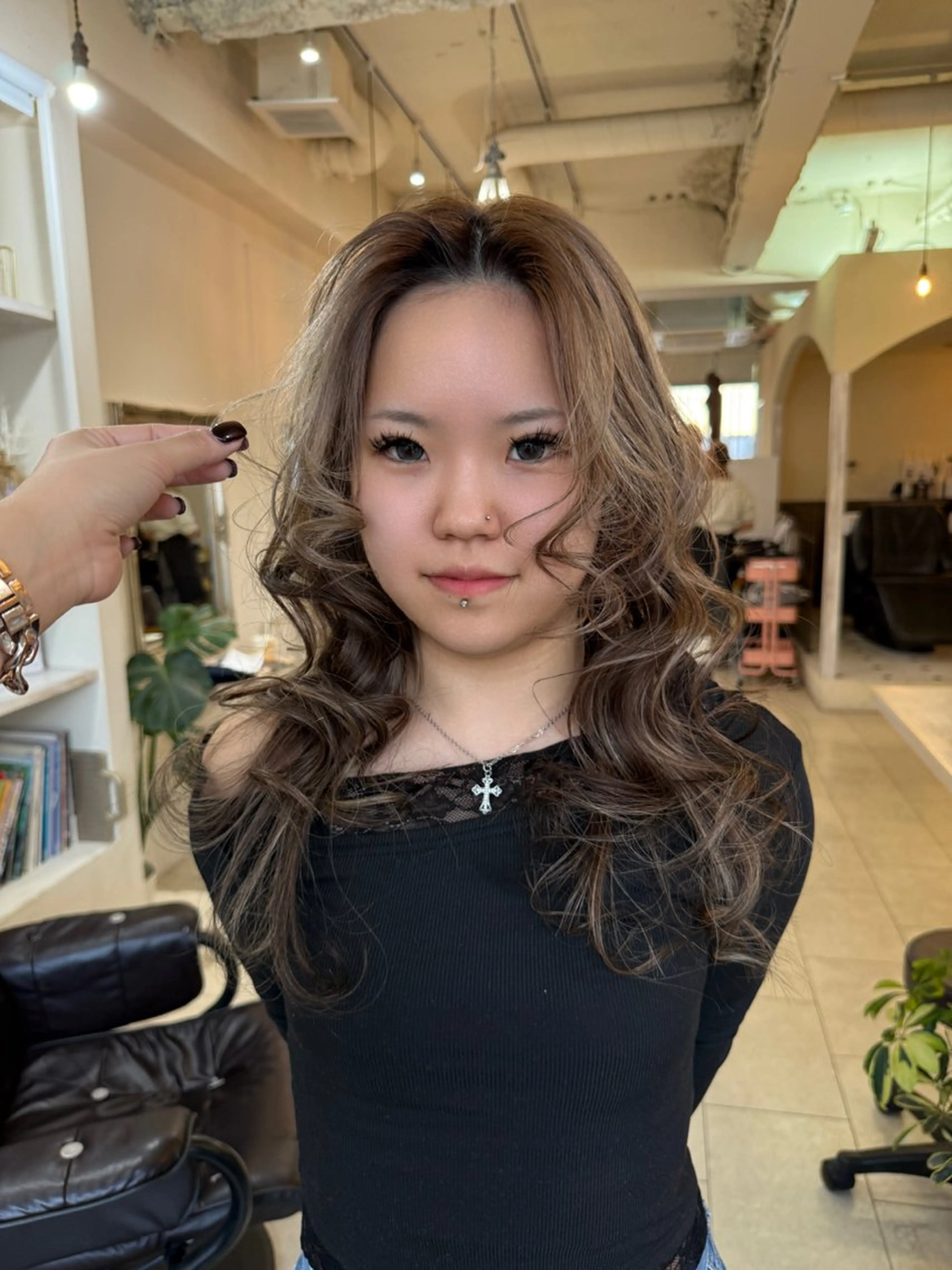 ロング ヘアカラー Maho/海外 レイヤー/ハッシュのヘアスタイル