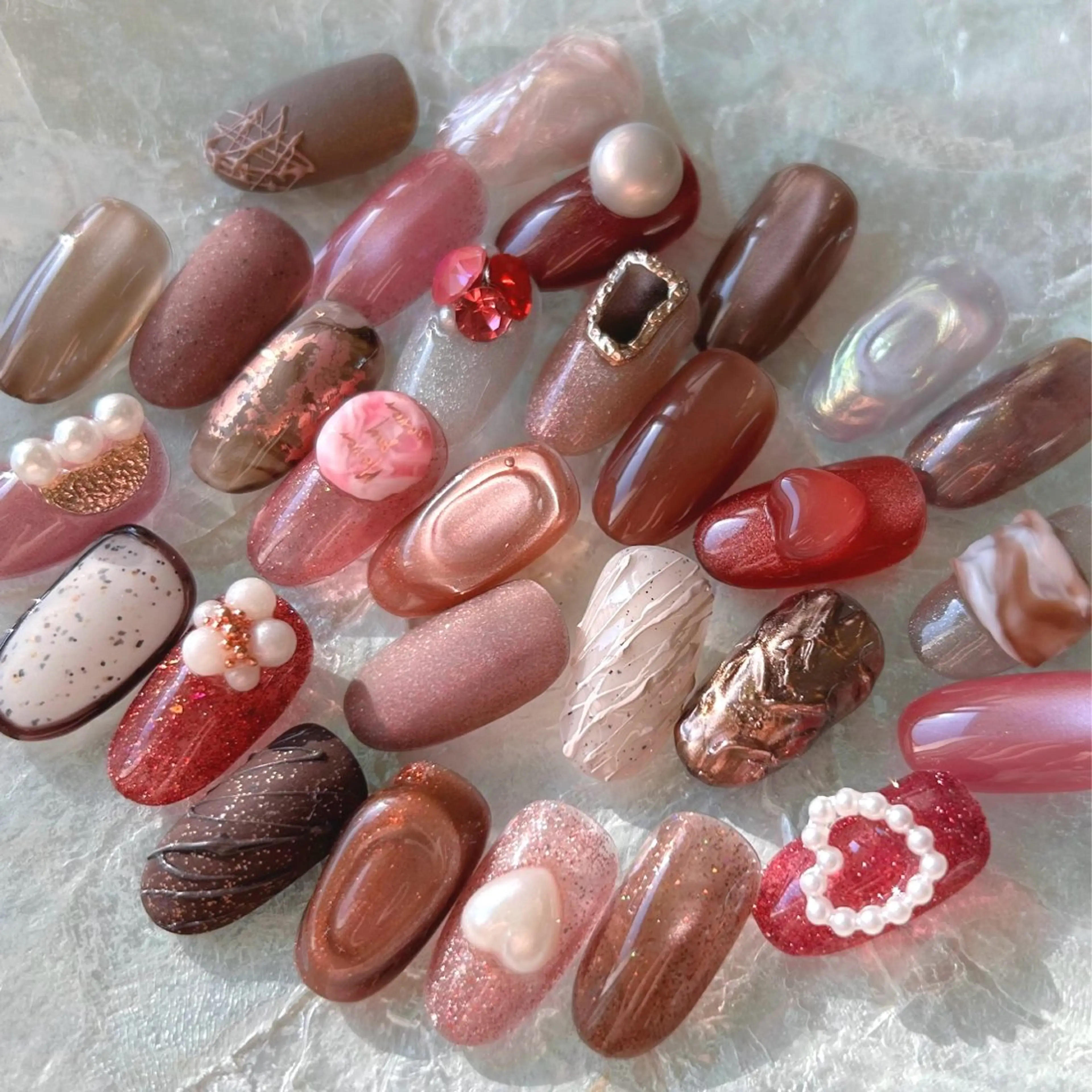 ネイル KAORI ㅤのネイルデザイン