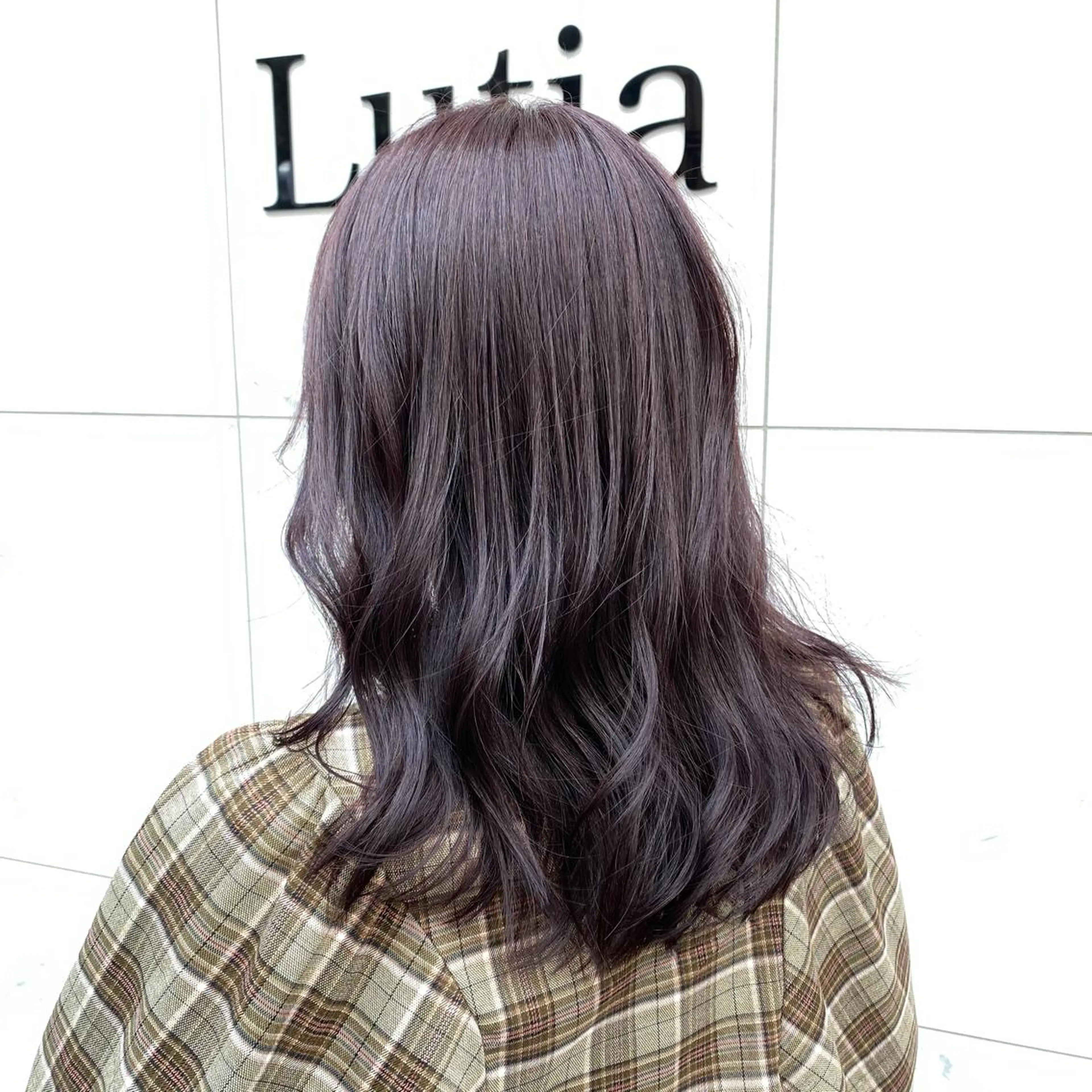 セミロング カラー グレージュ ラベンダーカラー ラベンダーグレージュ ラベンダーグレー 増子 祐太朗のヘアスタイル