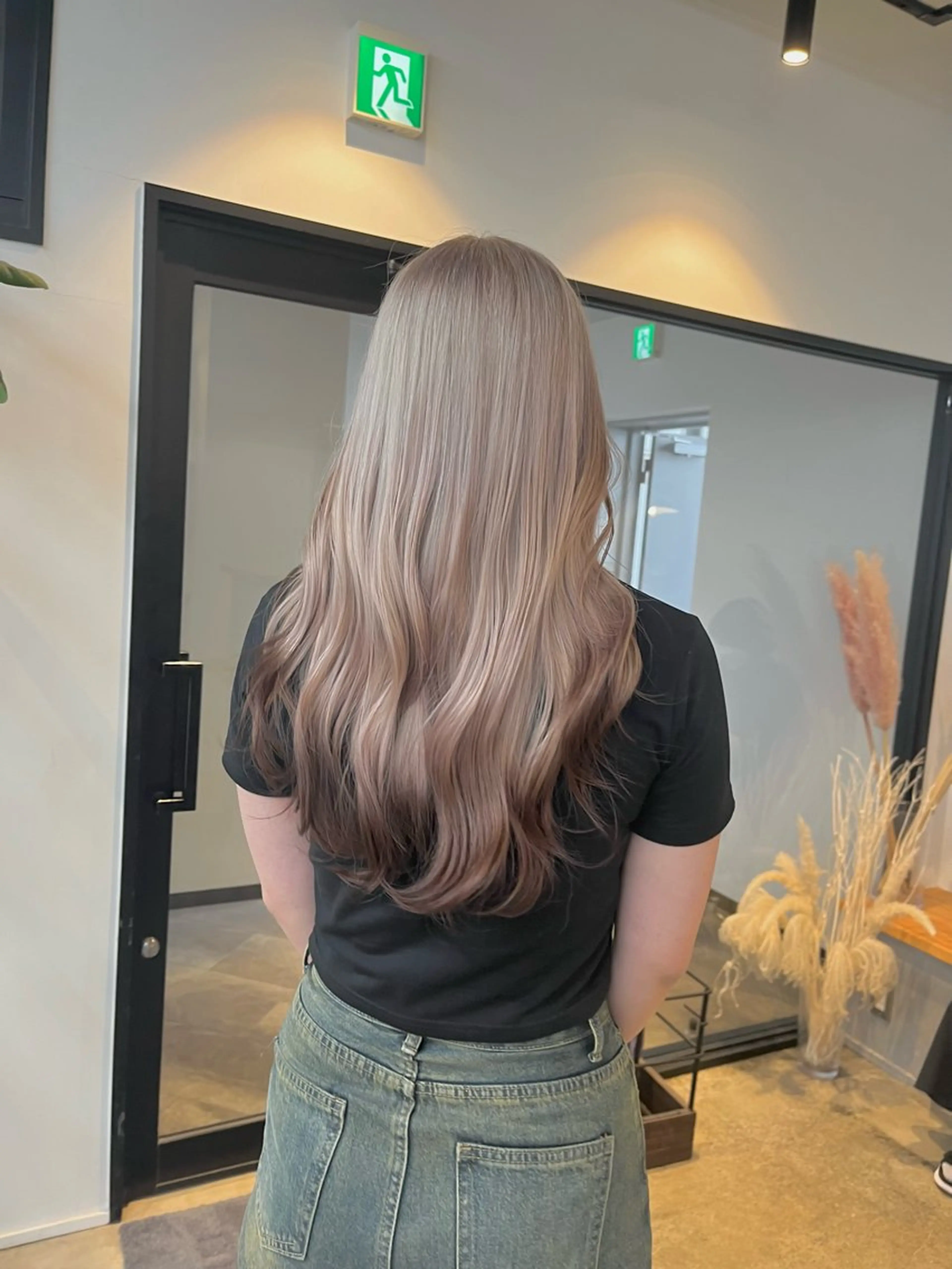 カット＋ケアブリーチ＆カラーの写真