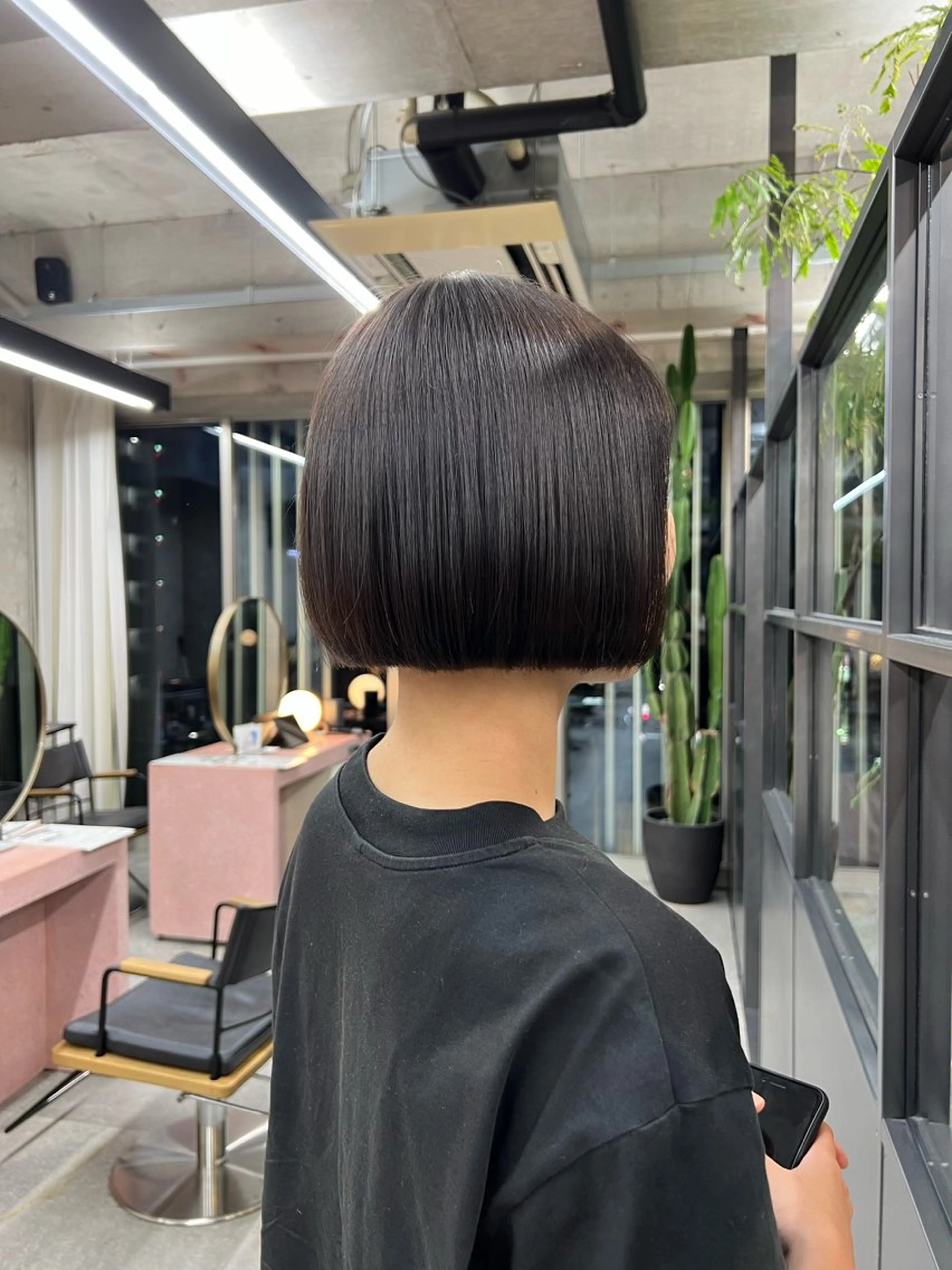 ショート カラー ボブ カット ヘアカラー トリートメント era所属・azumi/ボブ/暖 色/オリーブ/縮毛のヘアスタイル