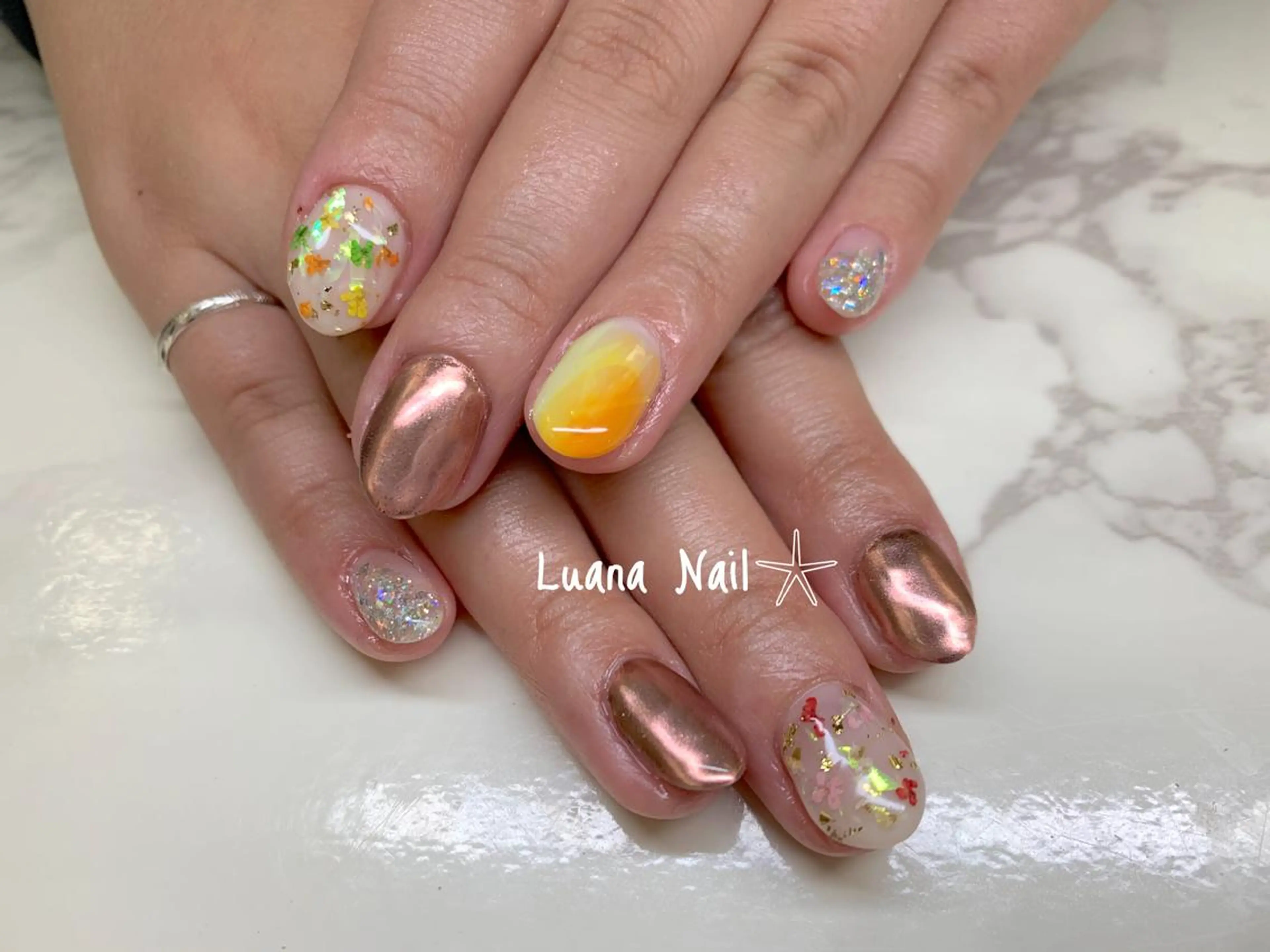 ネイル ミラーネイル ハンドネイル BeauJu by Luana Nailのネイルデザイン