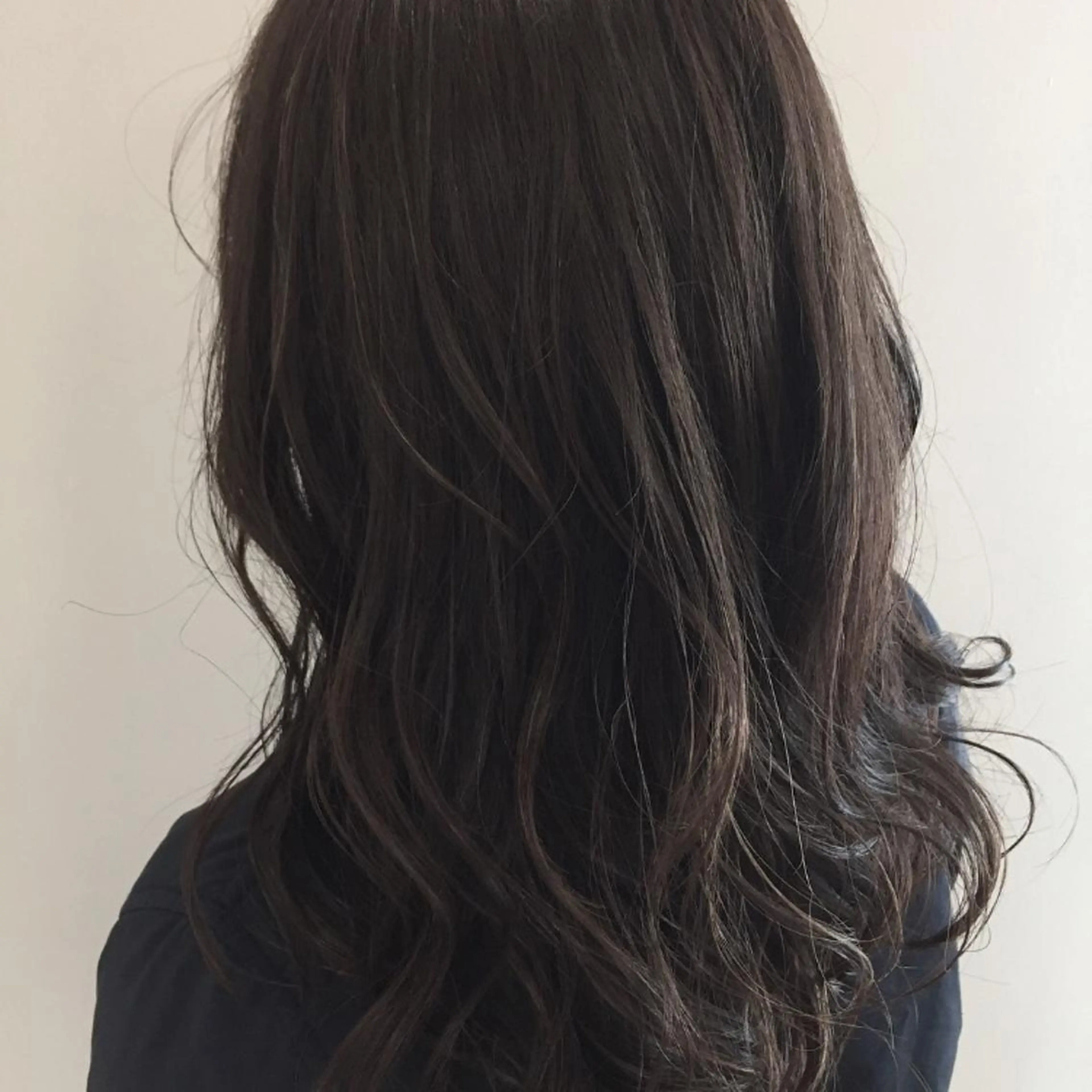 セミロング カラー アッシュ ハイライトカラー ハイライト 盛れるレイヤーカット 得意🌹井上美沙のヘアスタイル