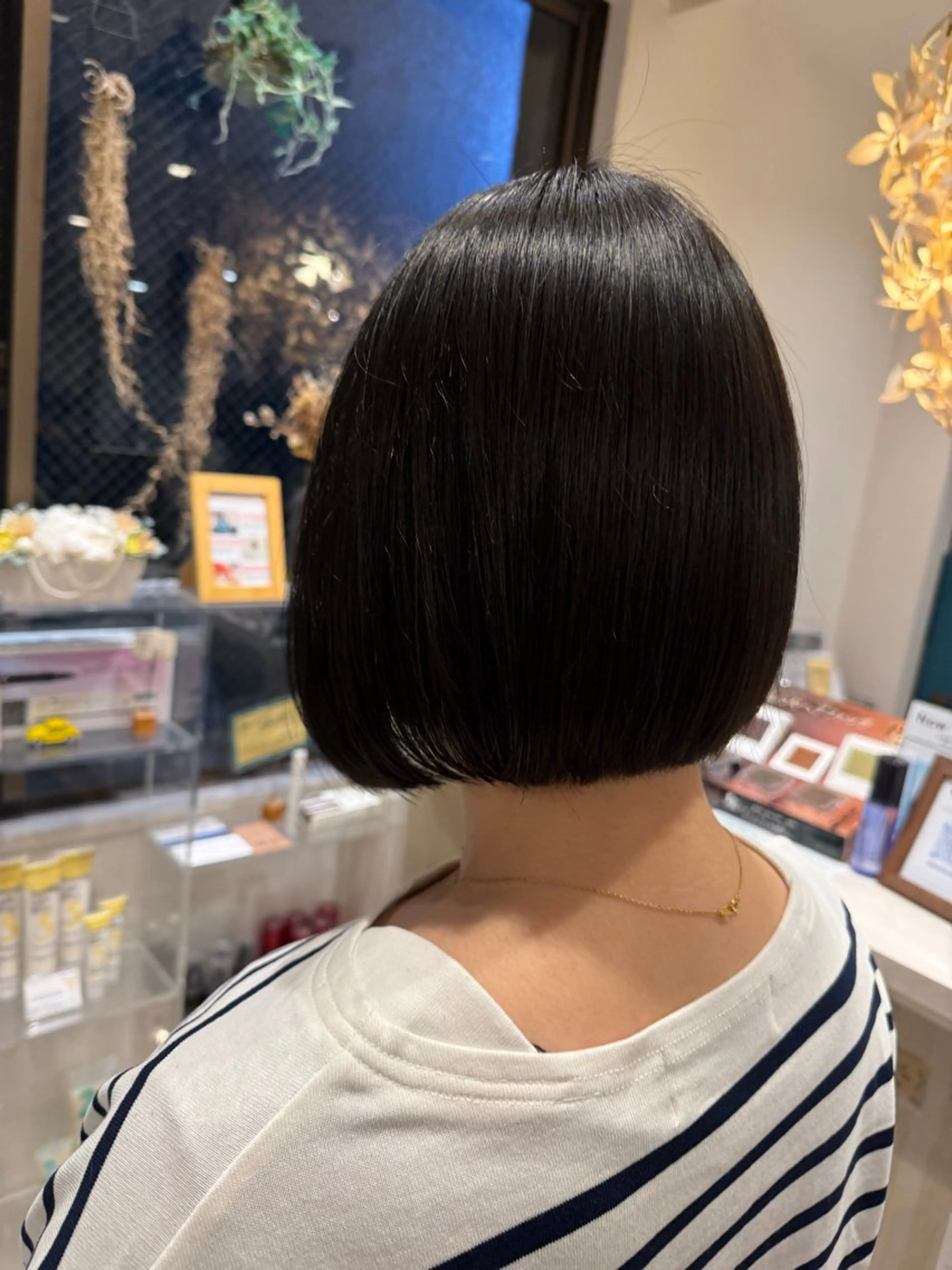 ショート カラー 赤間 飛鳥のヘアスタイル
