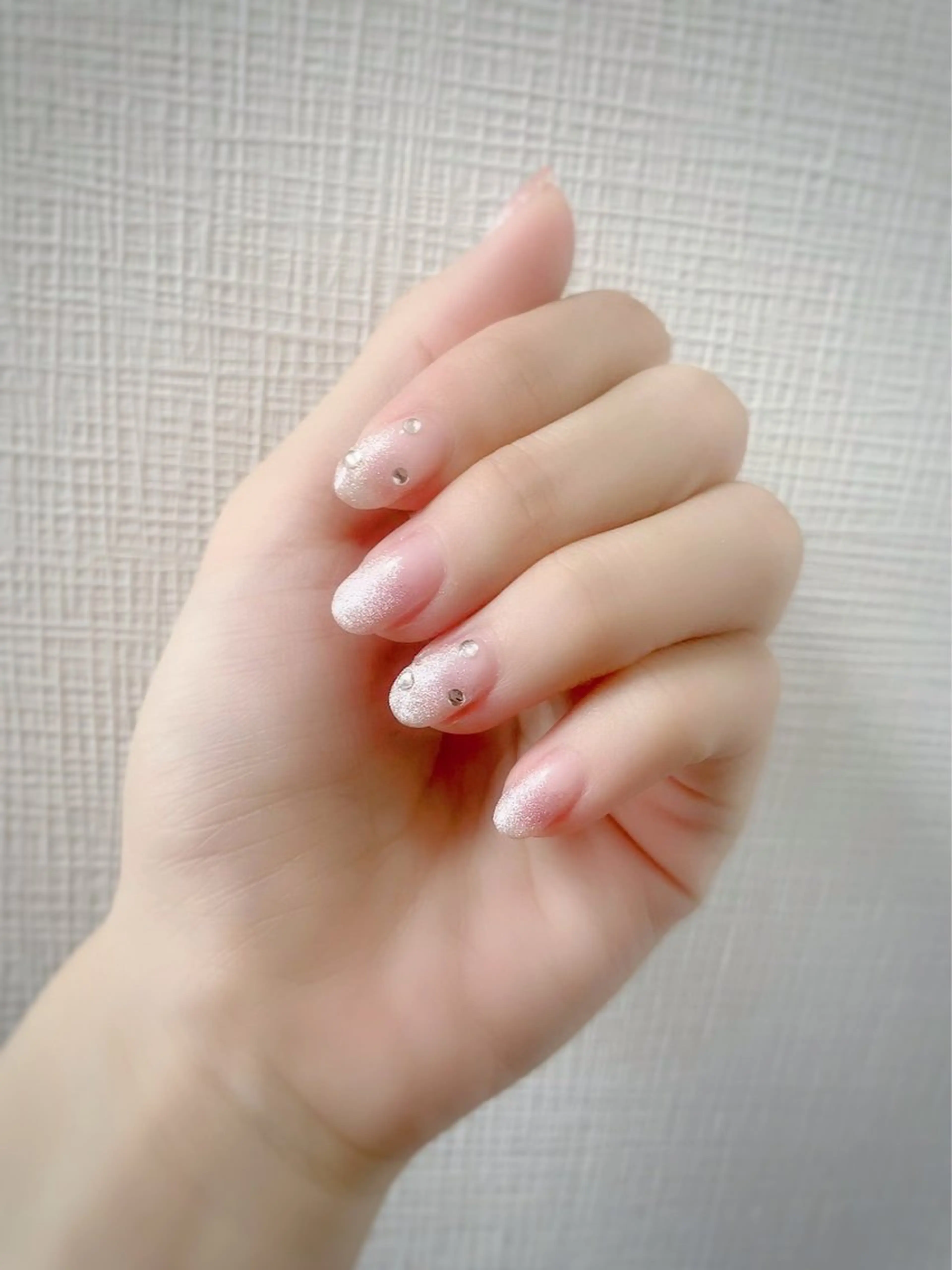 ネイル グラデーション マグネットネイル オフィスネイル ピンク マジョリカ ブルーのネイルデザイン