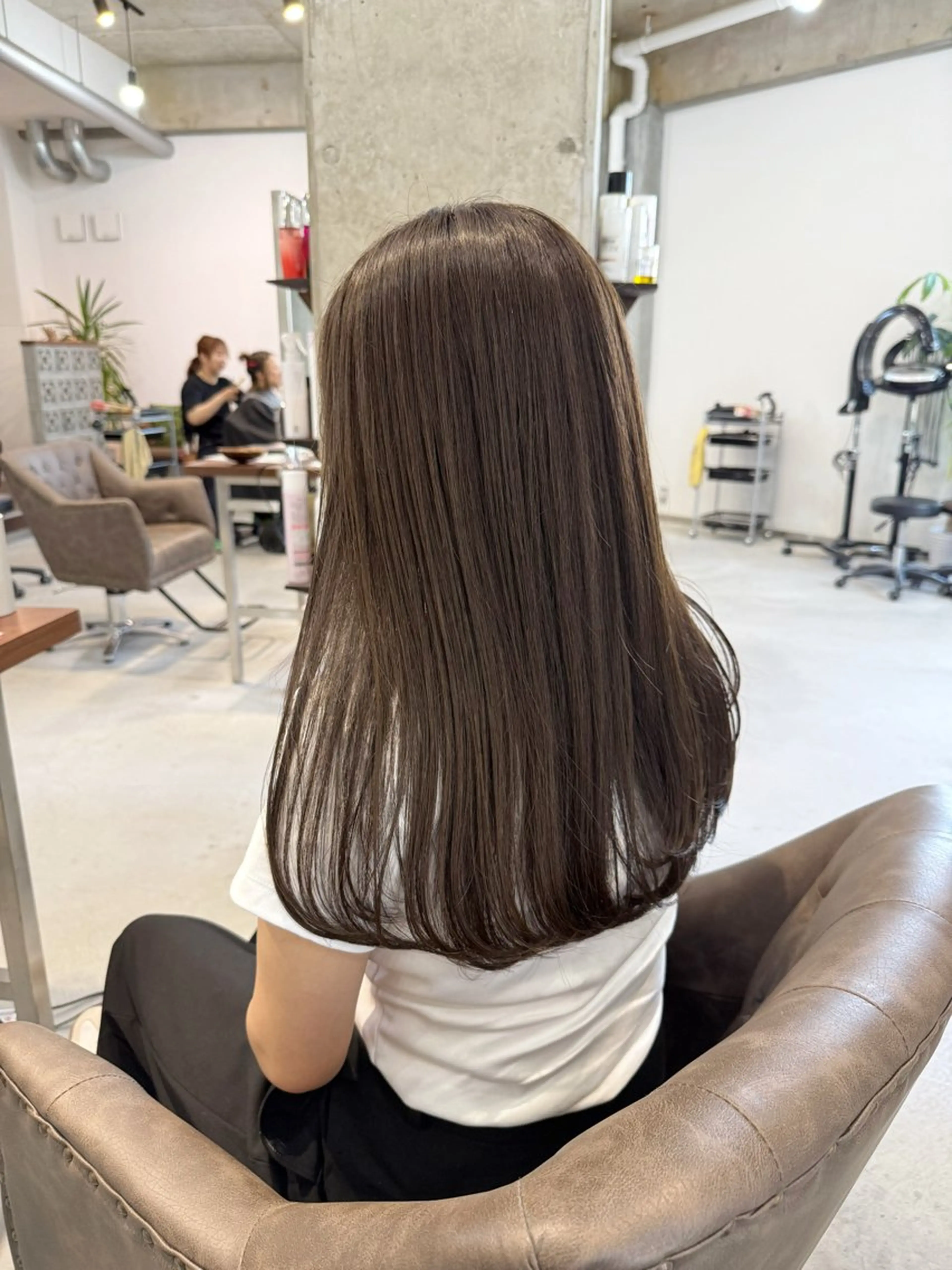 ロング カラー カット ヘアカラー トリートメント カイリ /レイヤーカットのヘアスタイル